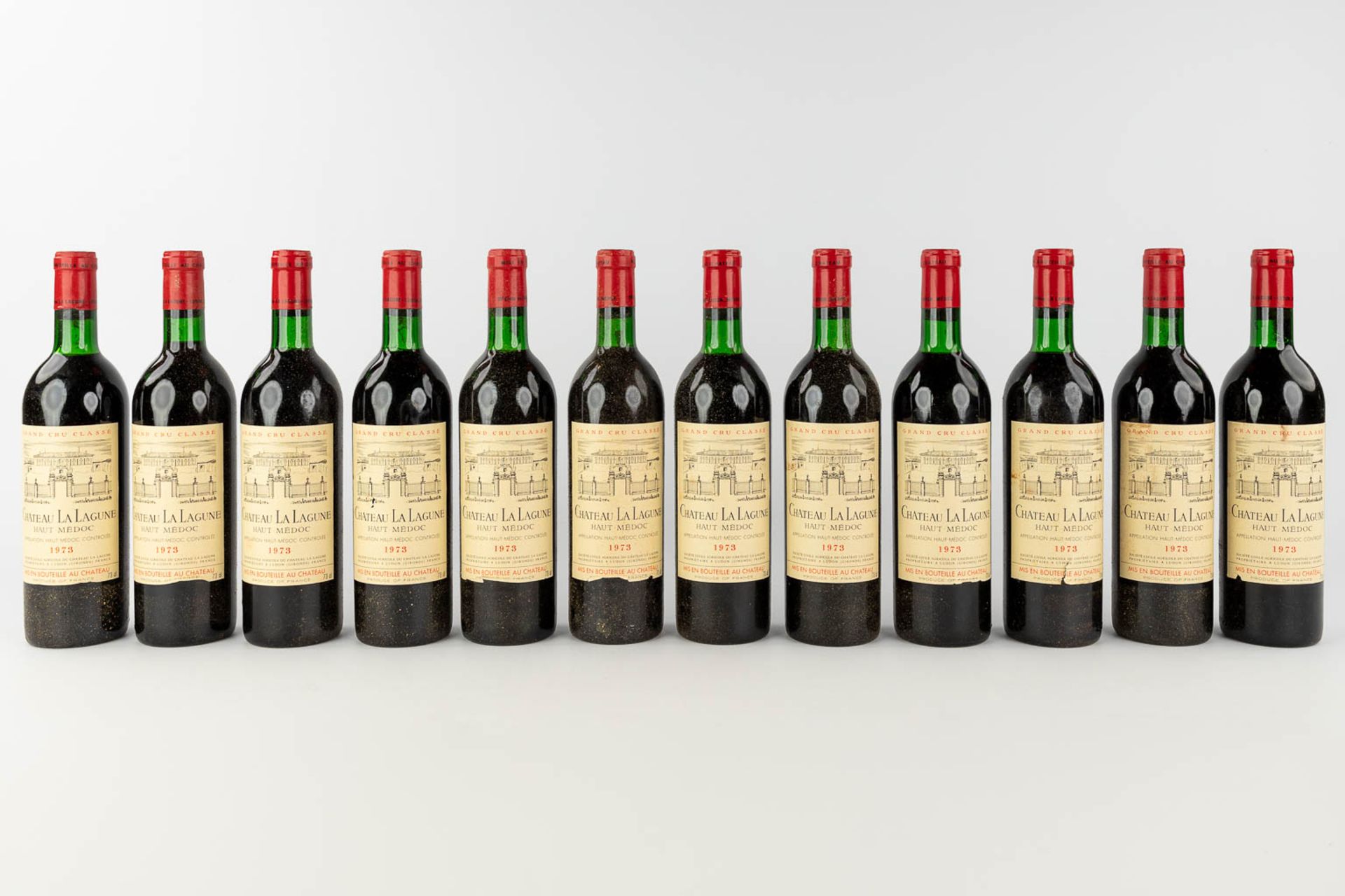 Château La Lagune Haut Médoc, 1973, 12 bottles. - Bild 4 aus 13