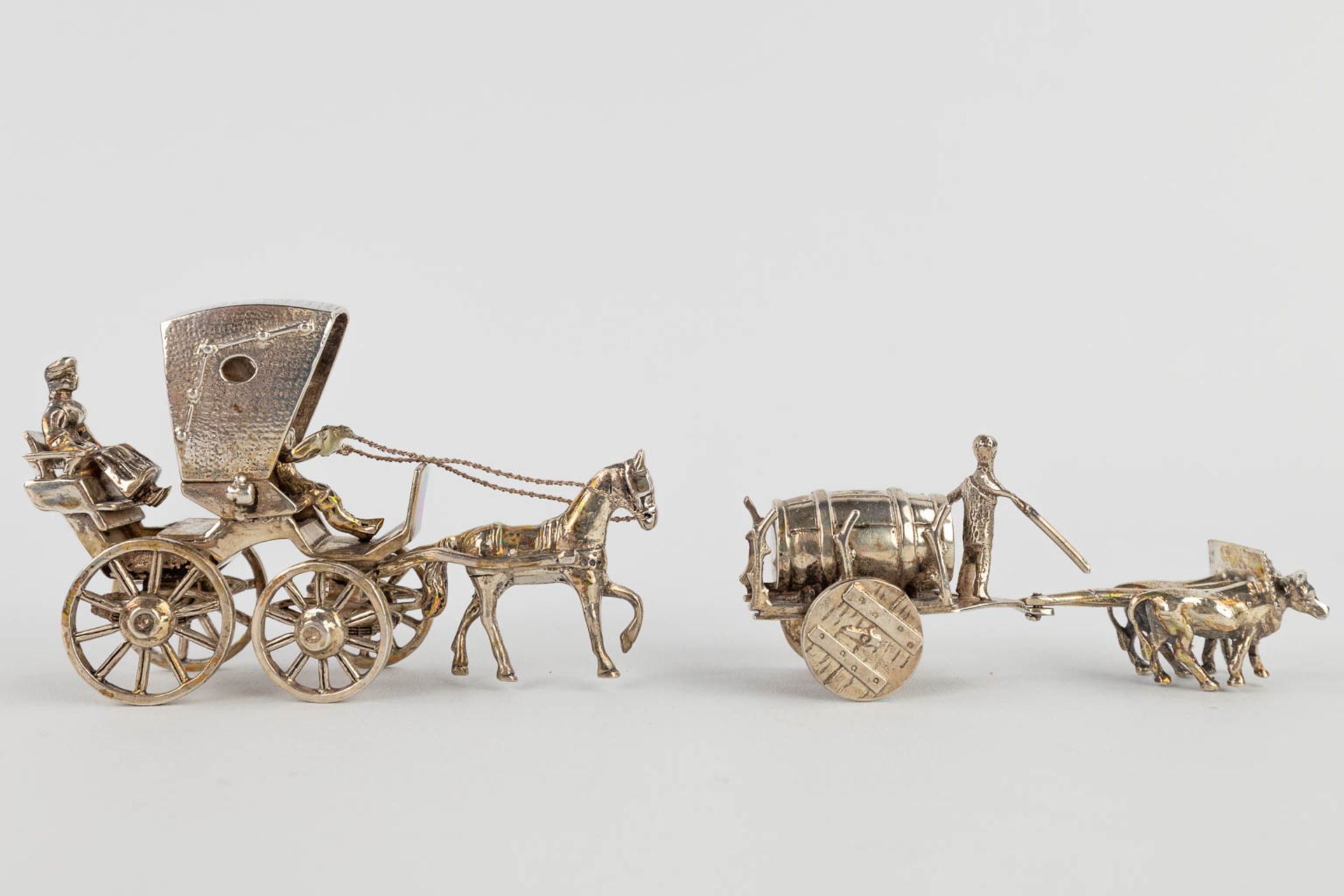 A windmill, 2 horse-drawn carriages, a farmer's cart, 2 sailboats, silver. Marked 835. 374,60g. (H: - Image 10 of 16