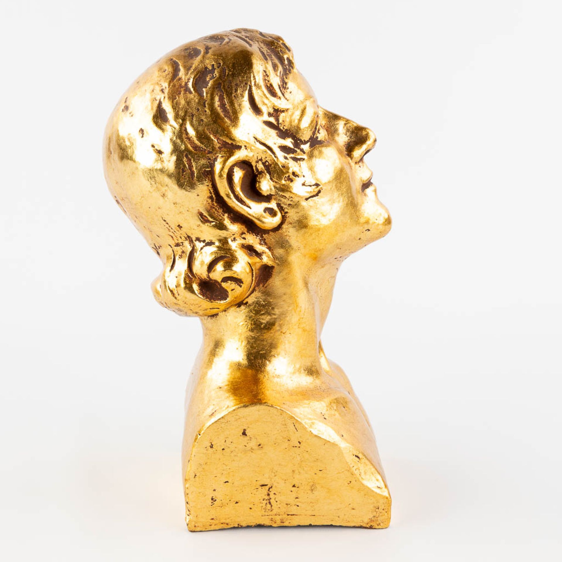 A gold-glazed terracotta buste, marked G. De La Soit. 1931. (L: 17 x W: 14,5 x H: 28 cm) - Image 4 of 12