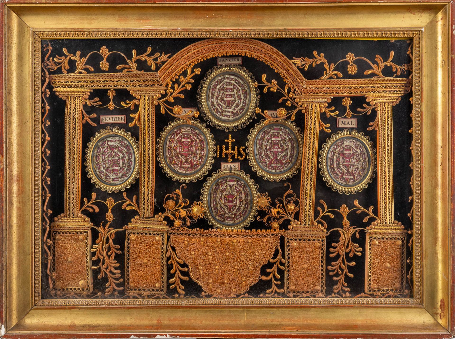 A pair of reliquary frames 'The year calendar' with 365 relics for each day of the year. 19th C. (W: - Image 3 of 11