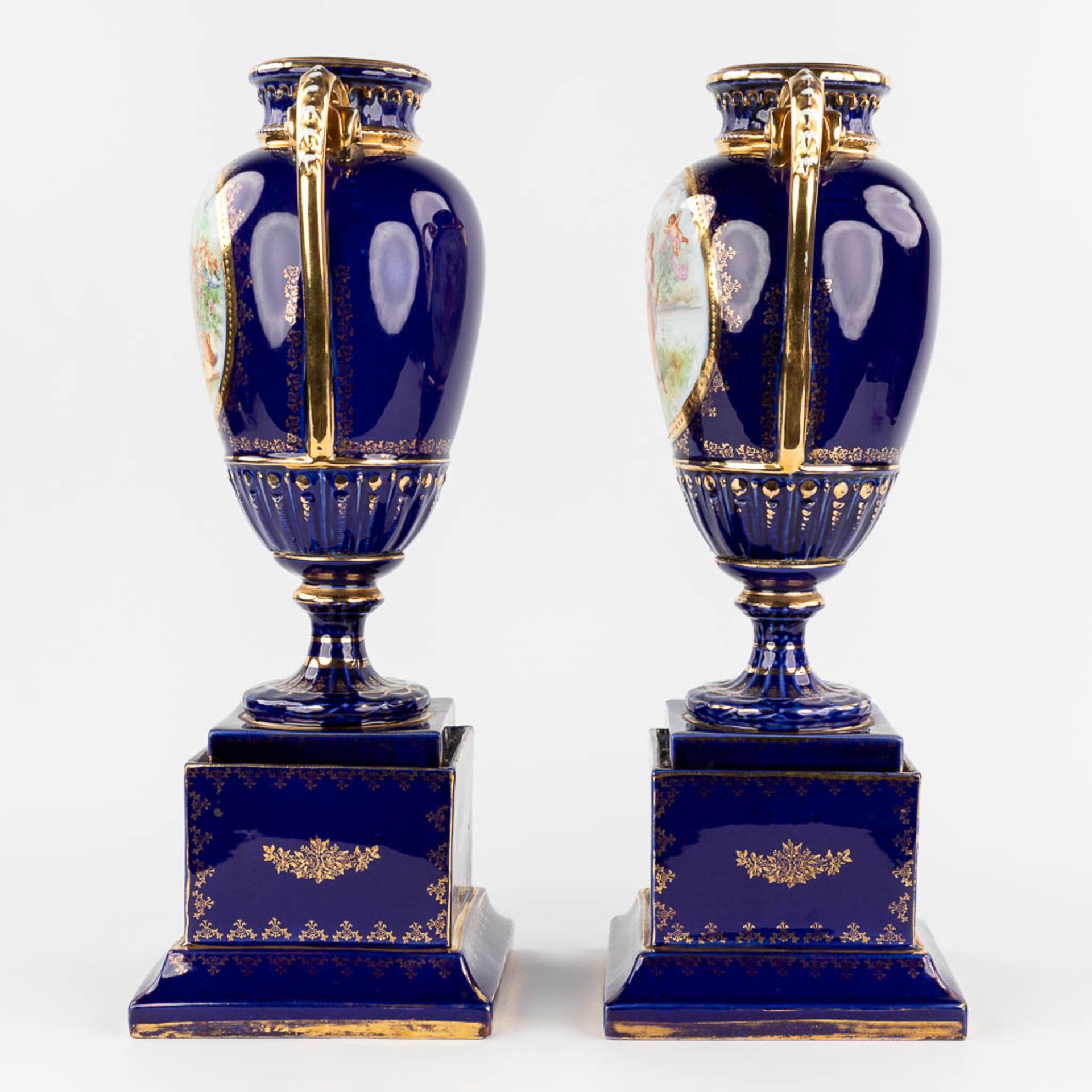 A pair of vases, with a transferprint decor. 20th C. (L: 18 x W: 18 x H: 50 cm) - Image 6 of 12