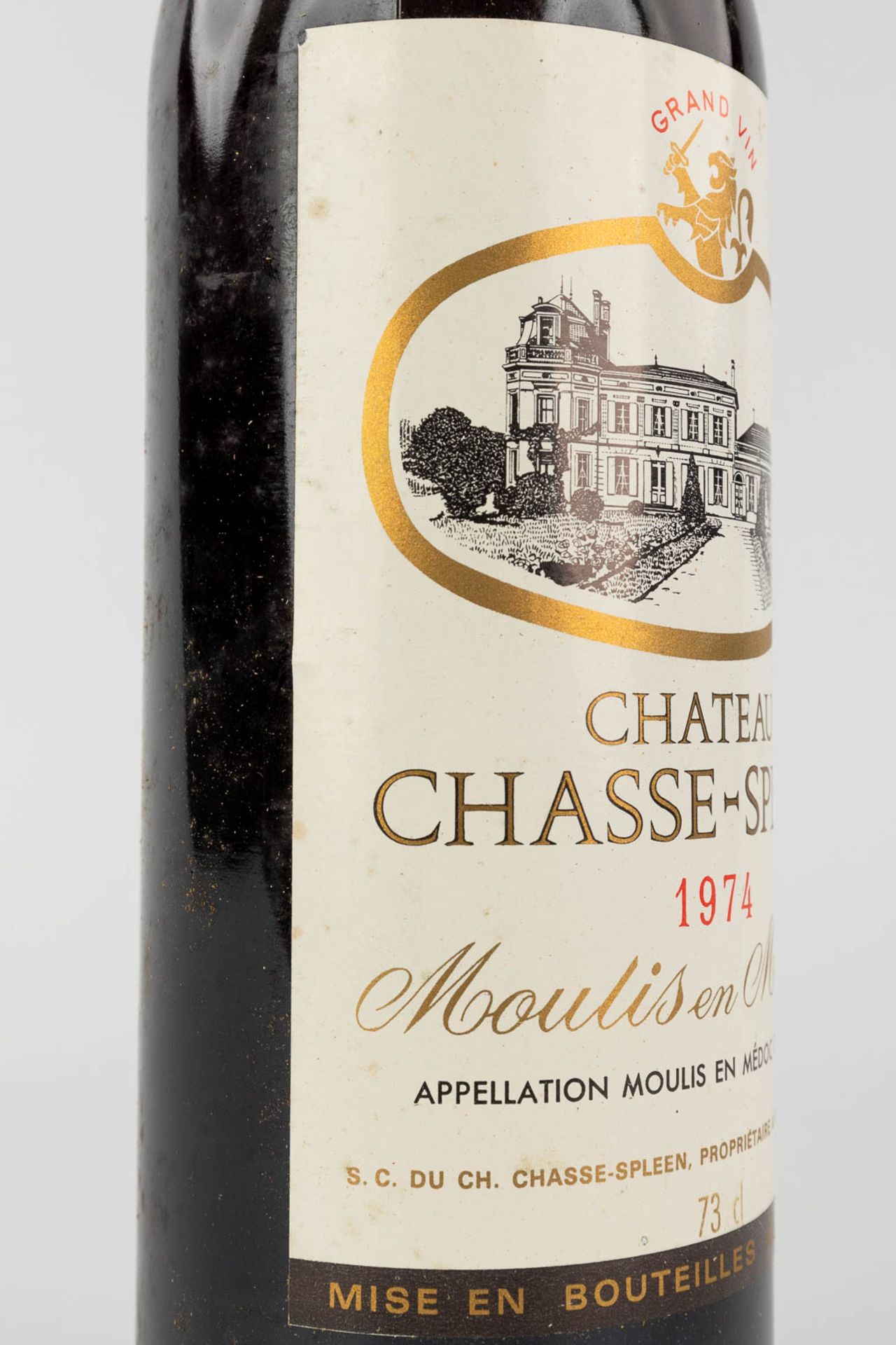 Château Chasse Spleen Mouilis en Médoc, 1974, 4 bottles. Château La Lagune Haut Médoc 1983, 1 bottle - Bild 10 aus 22