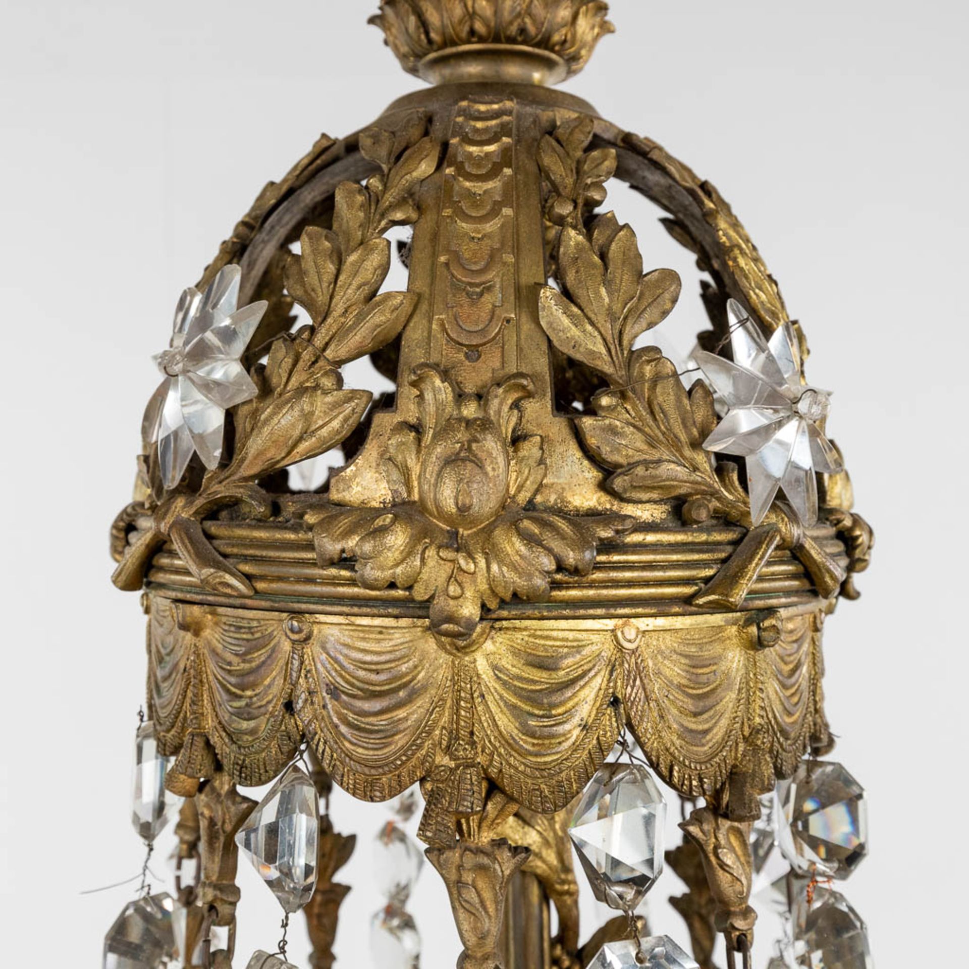 A large chandelier 'Sac ˆ Perles', bronze and glass. Circa 1900. (H: 100 x D: 100 cm) - Image 5 of 15