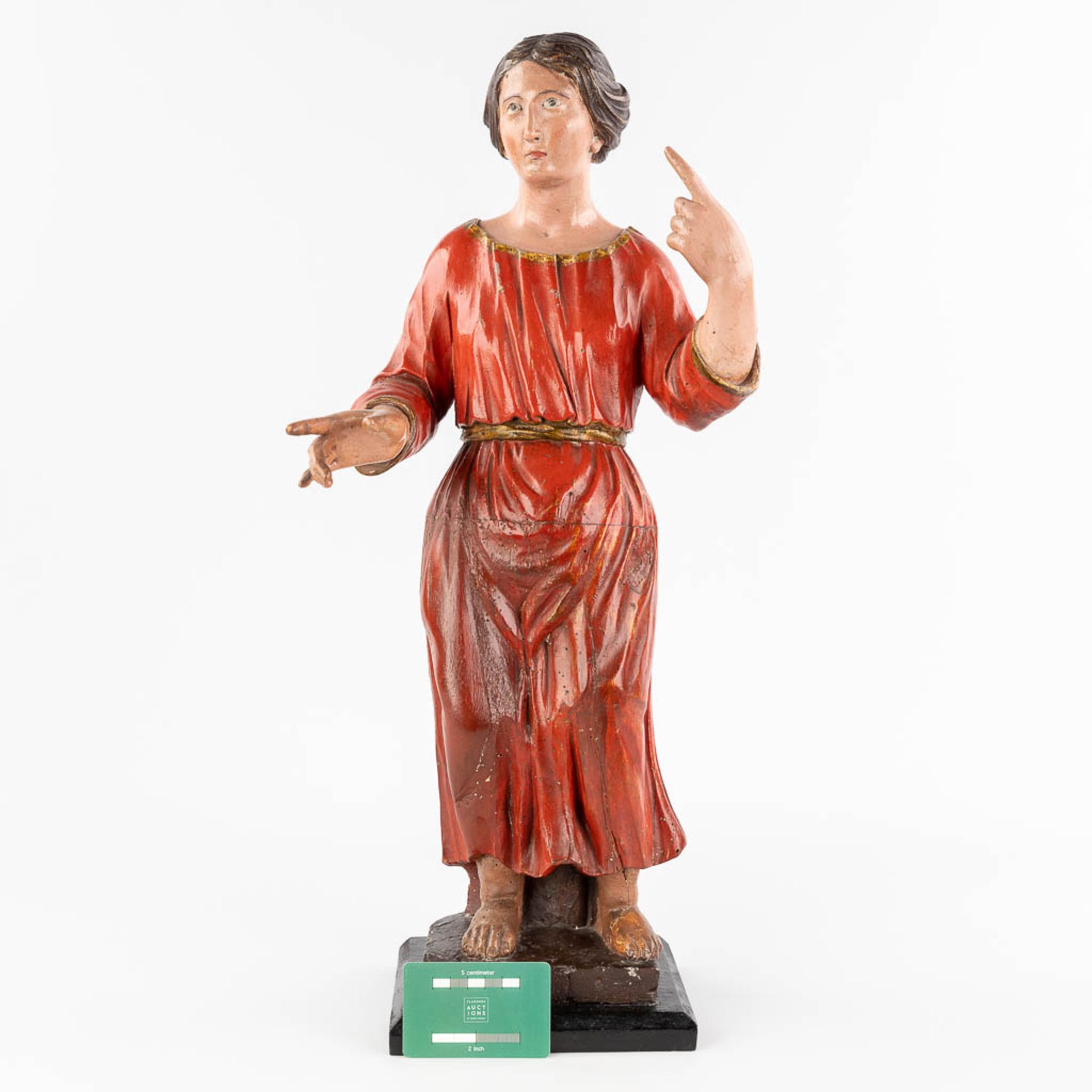 An antique wood-sculptured and polychrome figurine of a noble lady. 18th/19th C. (L: 20 x W: 25 x H: - Image 2 of 14