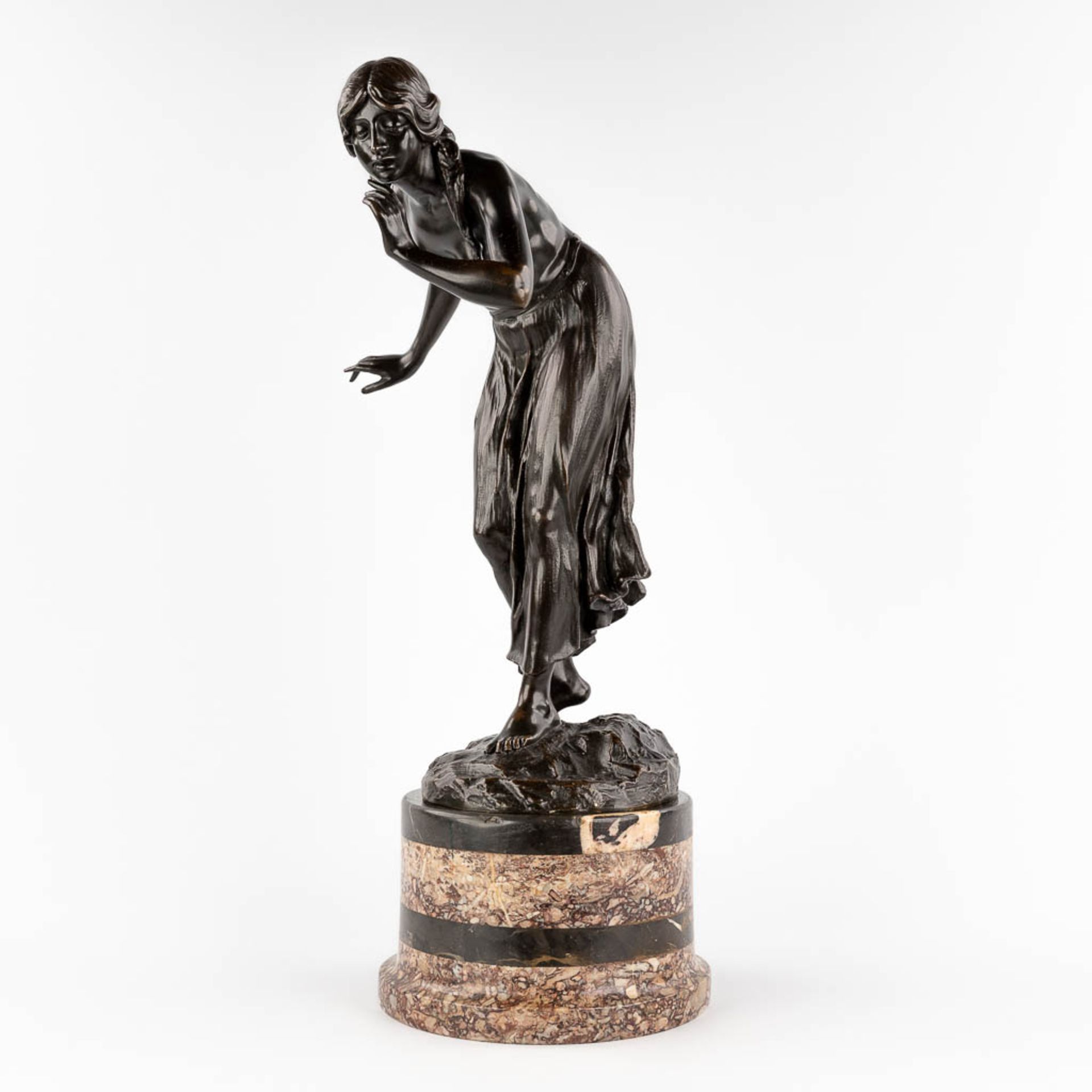 Martin GÉTZE (1865-1928) 'Die Stille' patinated bronze. (W: 12 x H: 44 cm) - Image 4 of 11