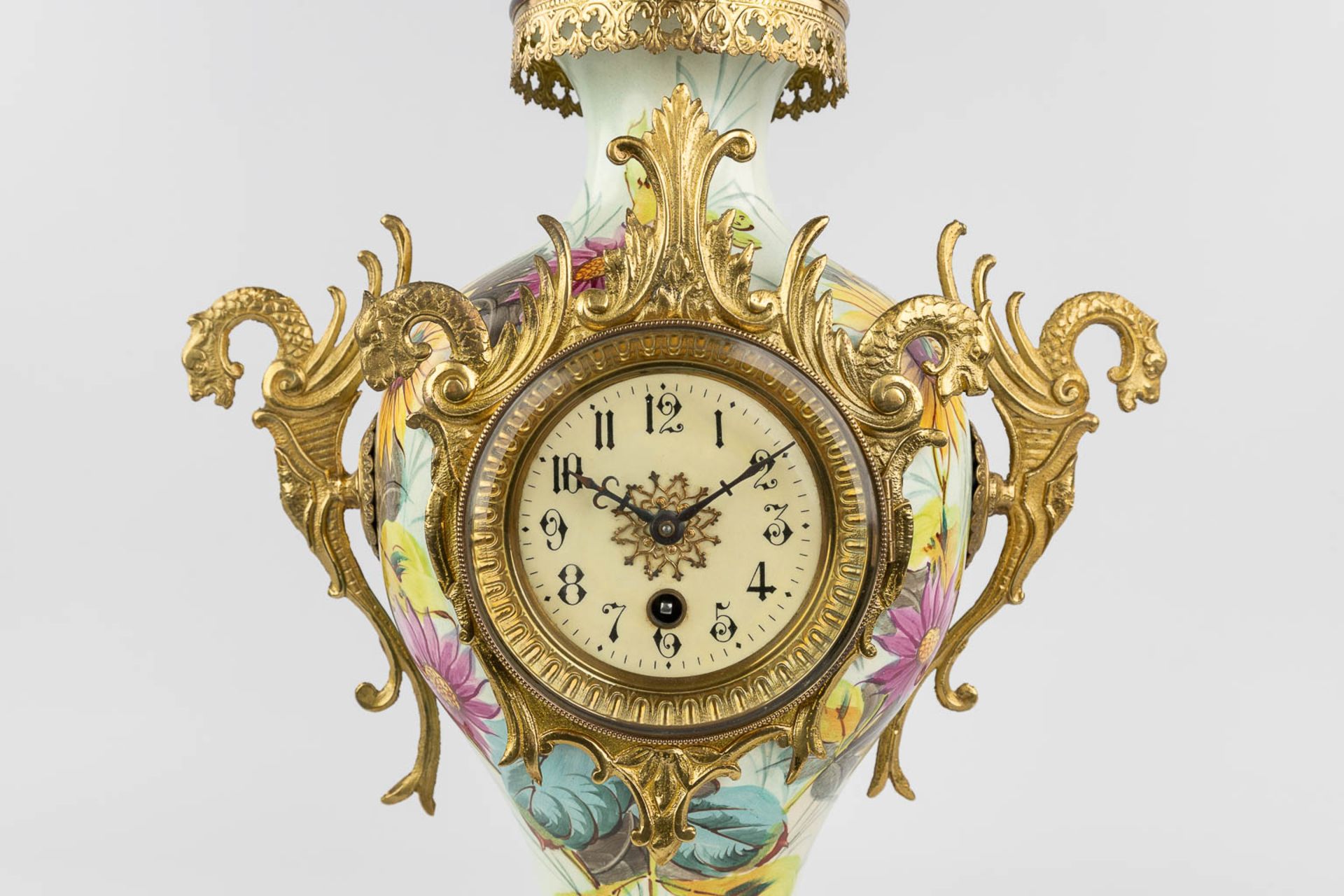 A three-piece mantle garniture clock and candelabra, circa 1900. (W: 34 x H: 63 cm) - Image 13 of 14