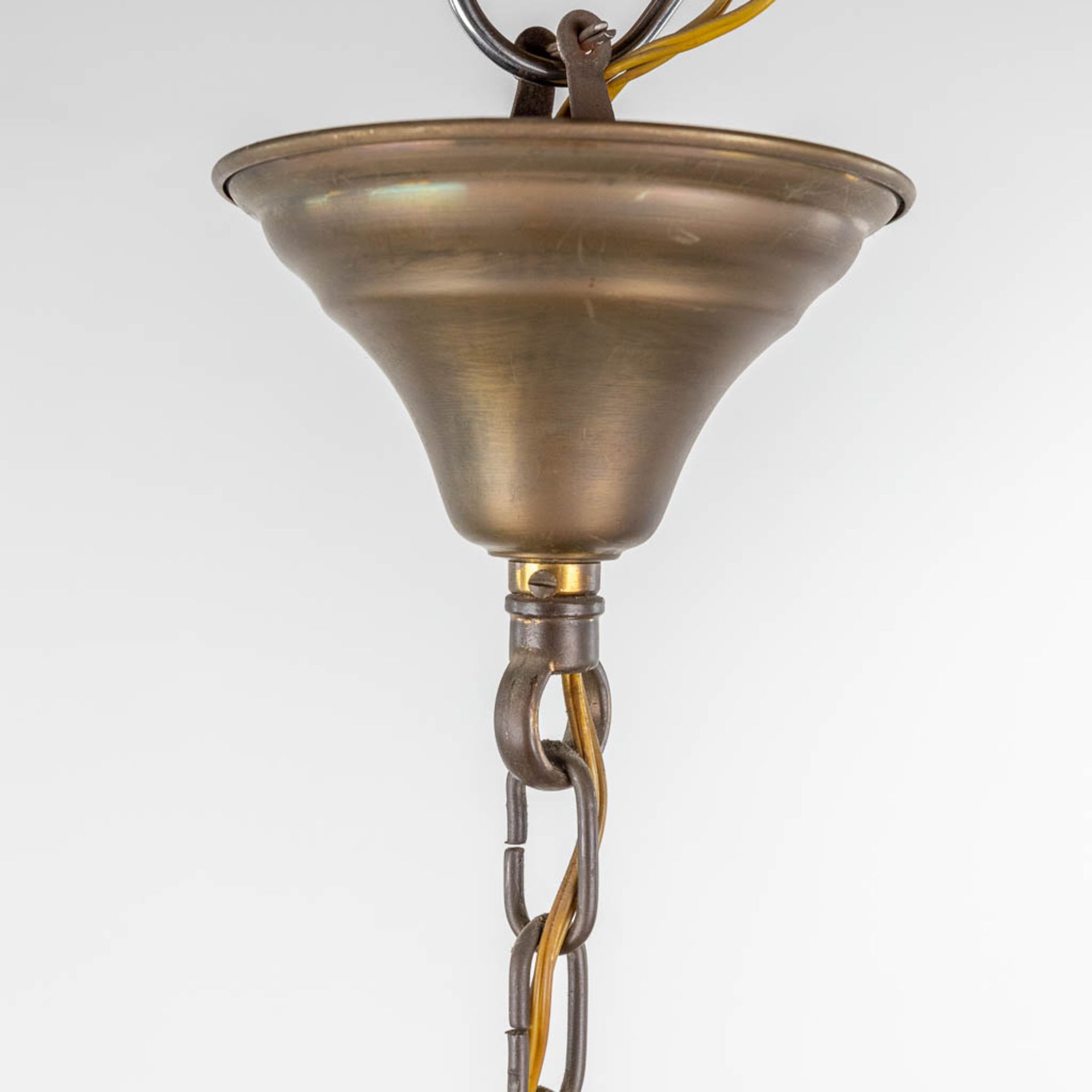 A chandelier 'Sac A Perles' decorated with tiny ram's heads. 20th century. (H: 83 x D: 42 cm) - Image 9 of 10