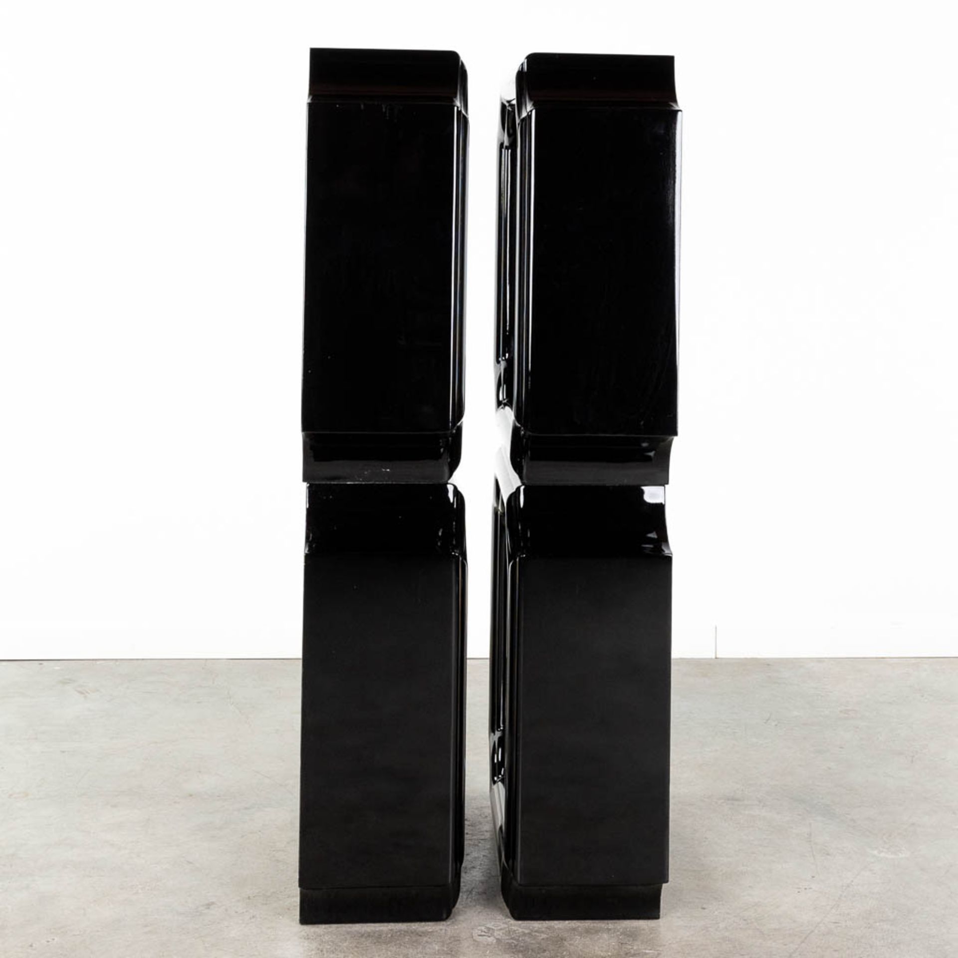 A set of 4 black lacquered elements, 20th C. (L: 61 x W: 61 x H: 22 cm) - Image 5 of 10