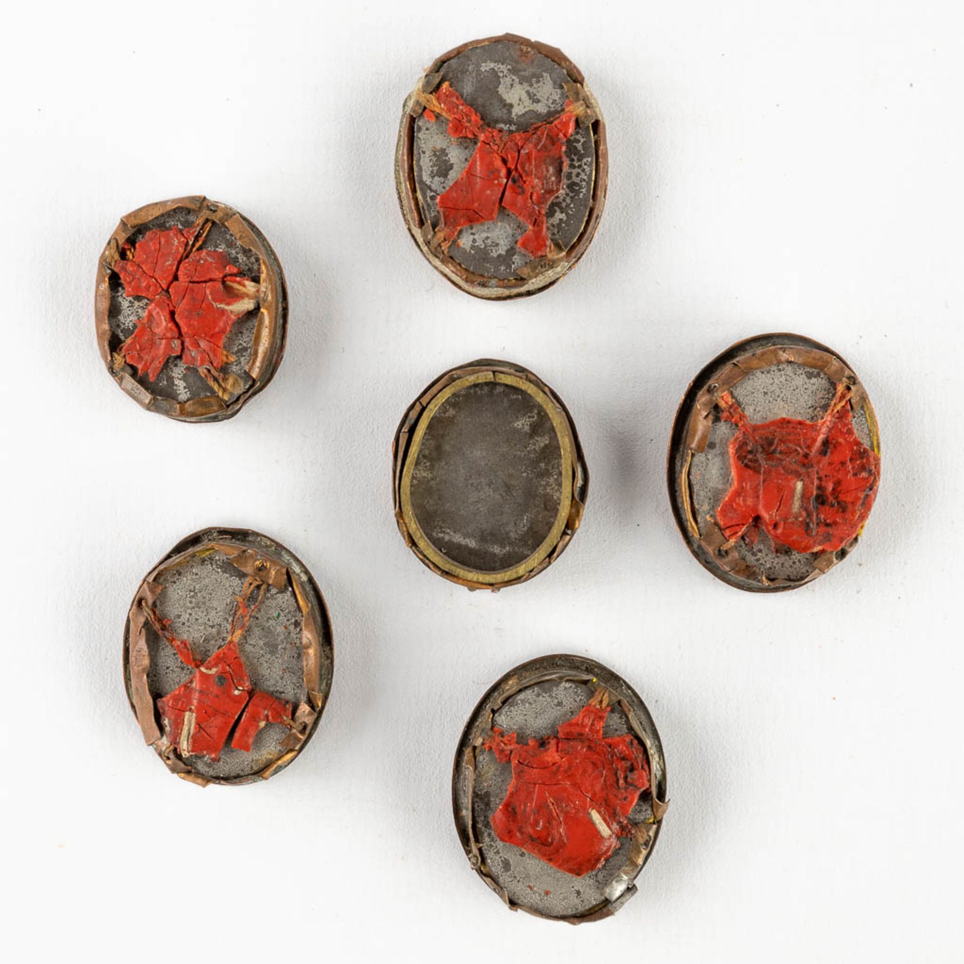 A collection of 6 sealed theca's with relics by S. Philippa V.M. Potentiani M. S. Pii. M. S. Placida - Image 3 of 5