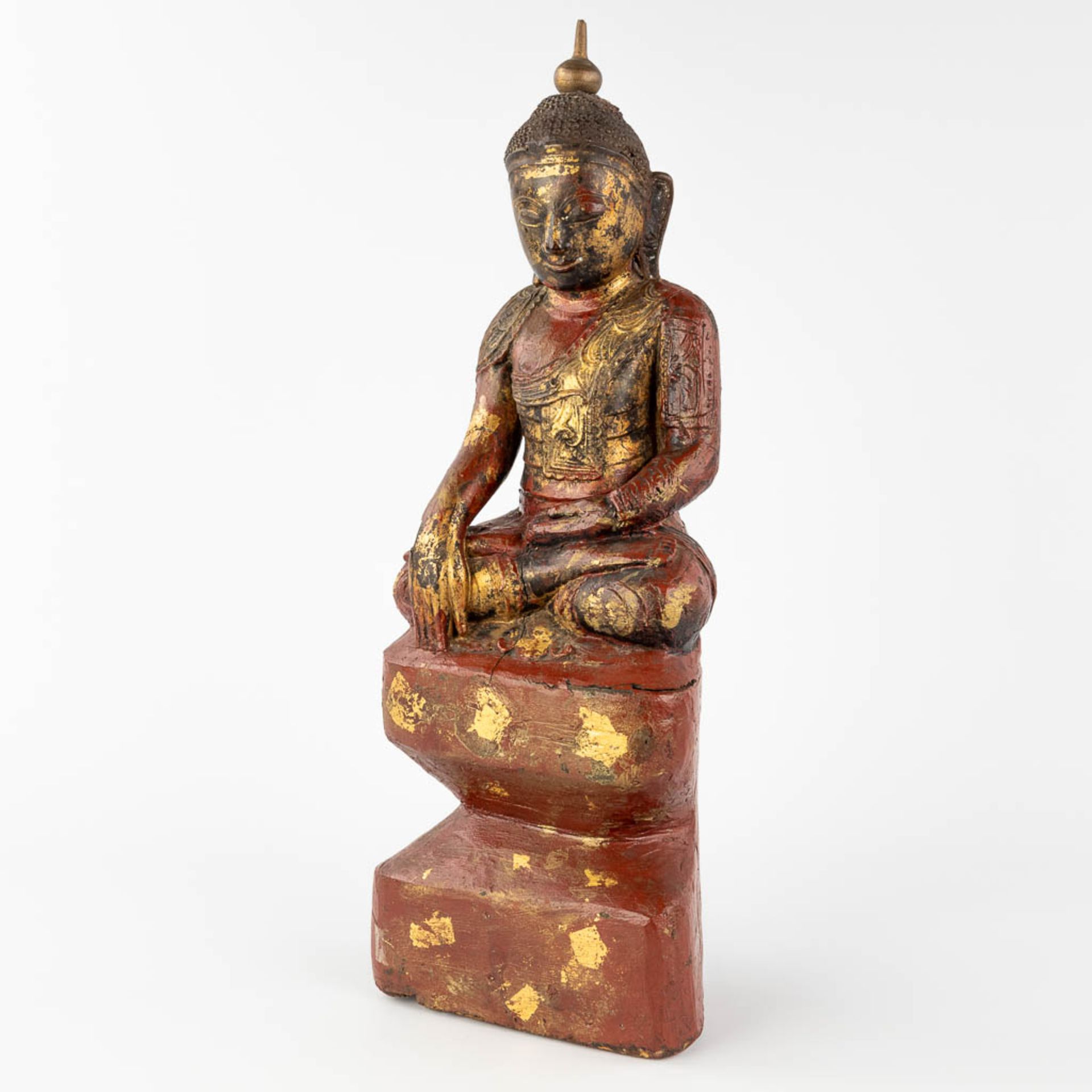 A collection of two wood-sculptured buddha statues, 19th/20th C. (W: 29 x H: 60 cm) - Image 19 of 27