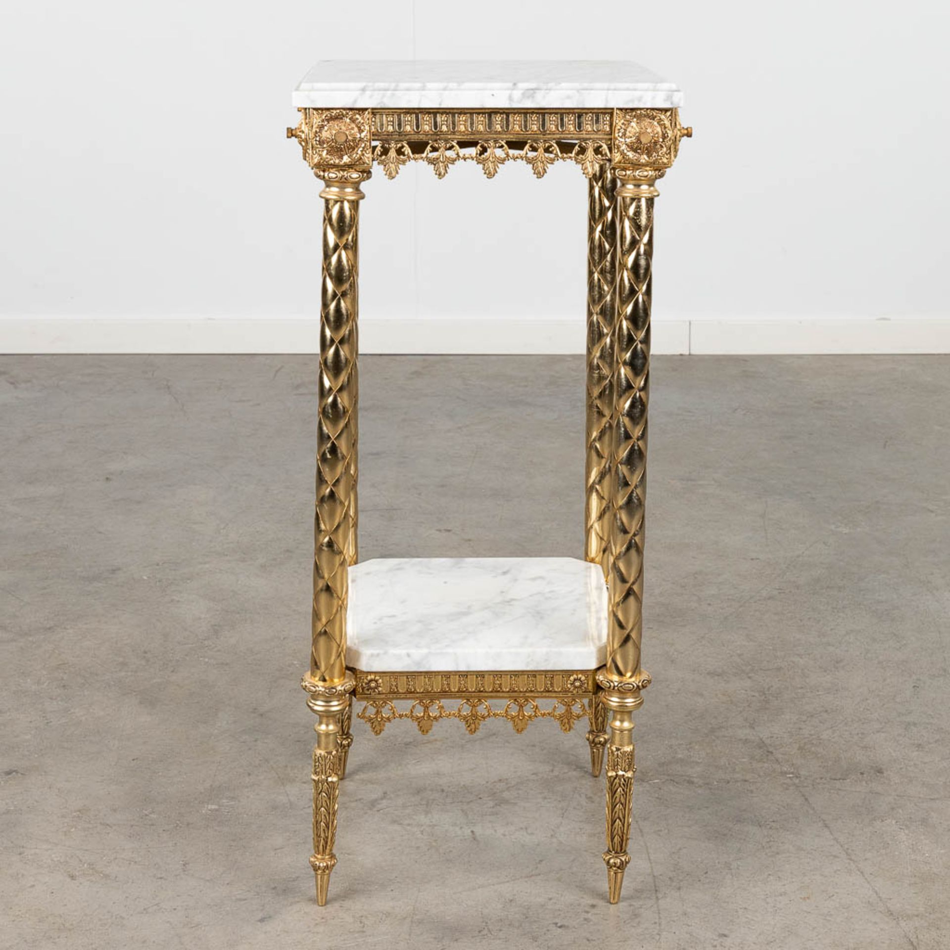 A pedestal, brass and white marble. 20th C. (L: 34 x W: 34 x H: 72 cm) - Image 6 of 11