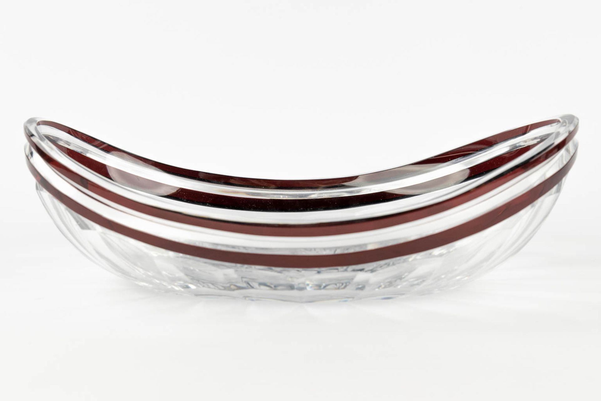 Val Saint Lambert, a bowl made of clear and brown glass, art deco style. Circa 1920-1930. (L: 19 x W