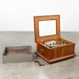 A music box 'Symphonium' with 25 records. 35 cm. 19th c. (L: 49 x W: 59 x H: 26 cm)
