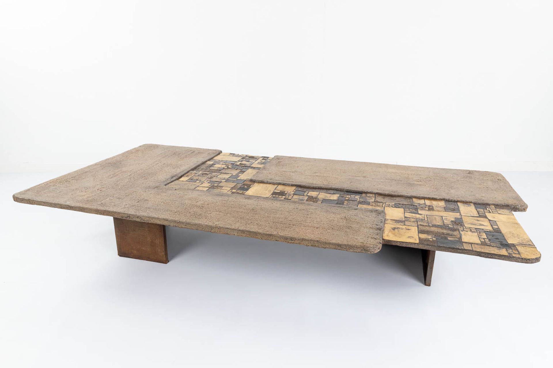 Pia MANU (XX) 'Coffee Table' gold glaze tiles and ceramics. Circa 1960. (L: 86 x W: 175 x H: 32 cm) - Image 3 of 19