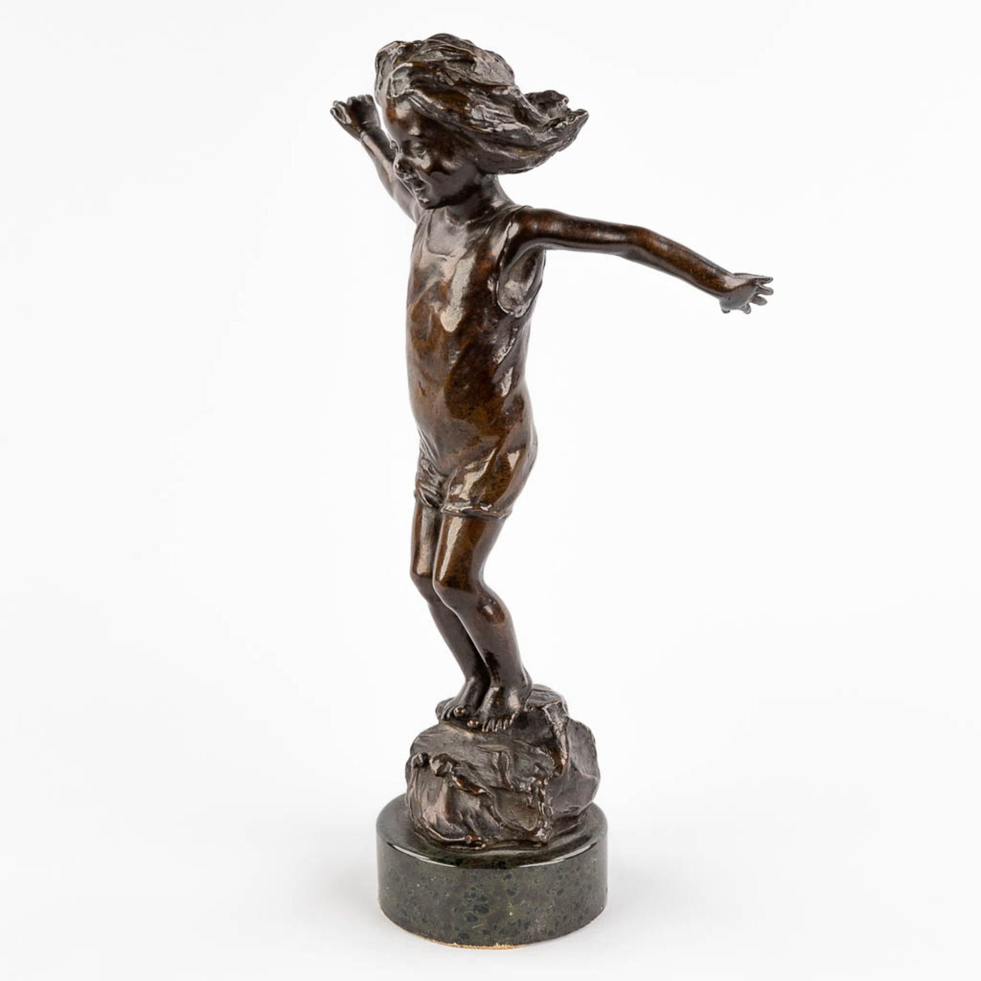 W. FULLER (XIX-XX) 'Baigneuse' patinated bronze on a green marble stand. (W: 17 x H: 29,5 cm) - Image 7 of 11