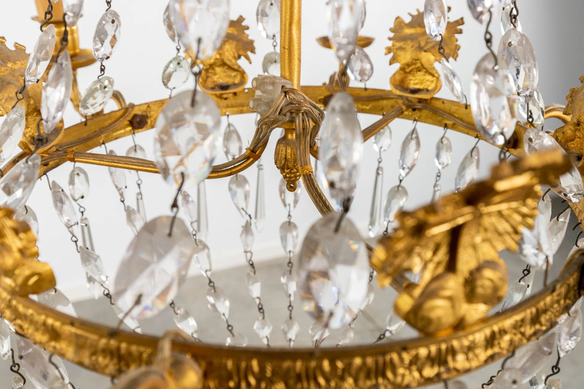 A chandelier 'Sac ˆ Perles', bronze and glass in empire style. 20th C. (H: 100 x D: 50 cm) - Image 8 of 11