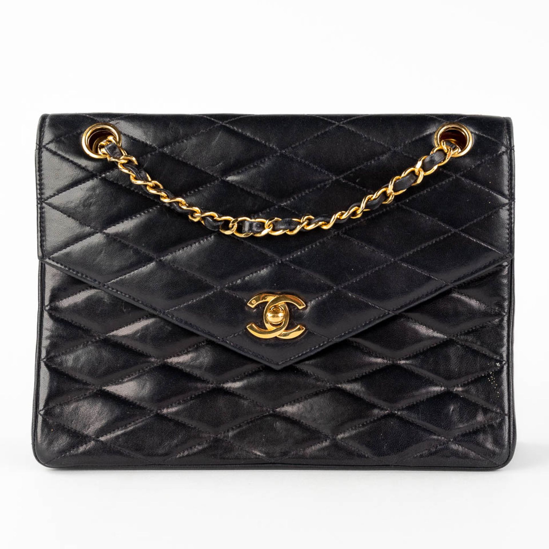 Chanel, a handbag made of dark blue/black leather with gold-plated hardware. Circa 1970. (W: 25 x H: - Image 3 of 18