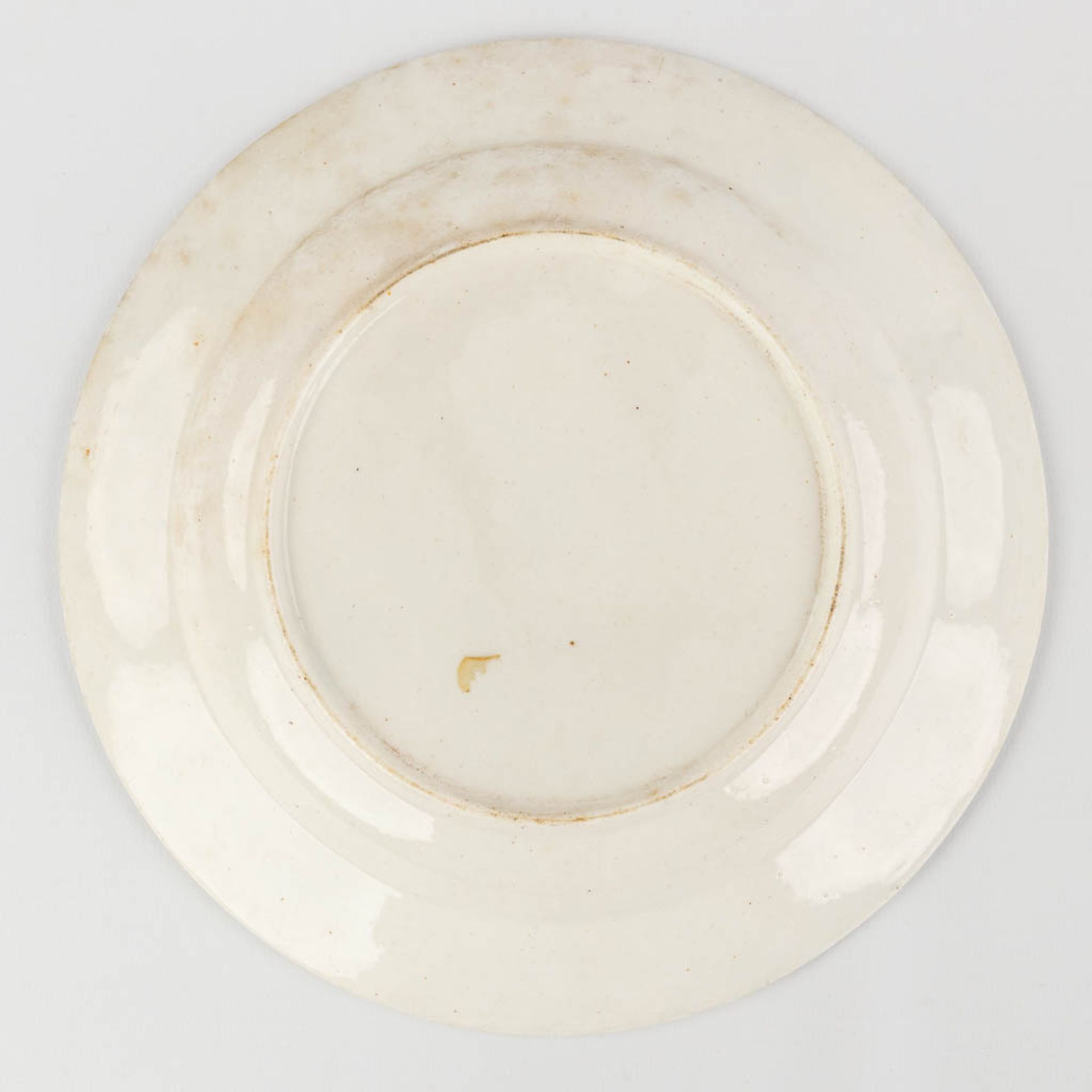 Old Doornik 'Decor ˆ la Mouche' a collection of 37 dinner plates. 18th C. (D: 30 cm) - Image 11 of 13