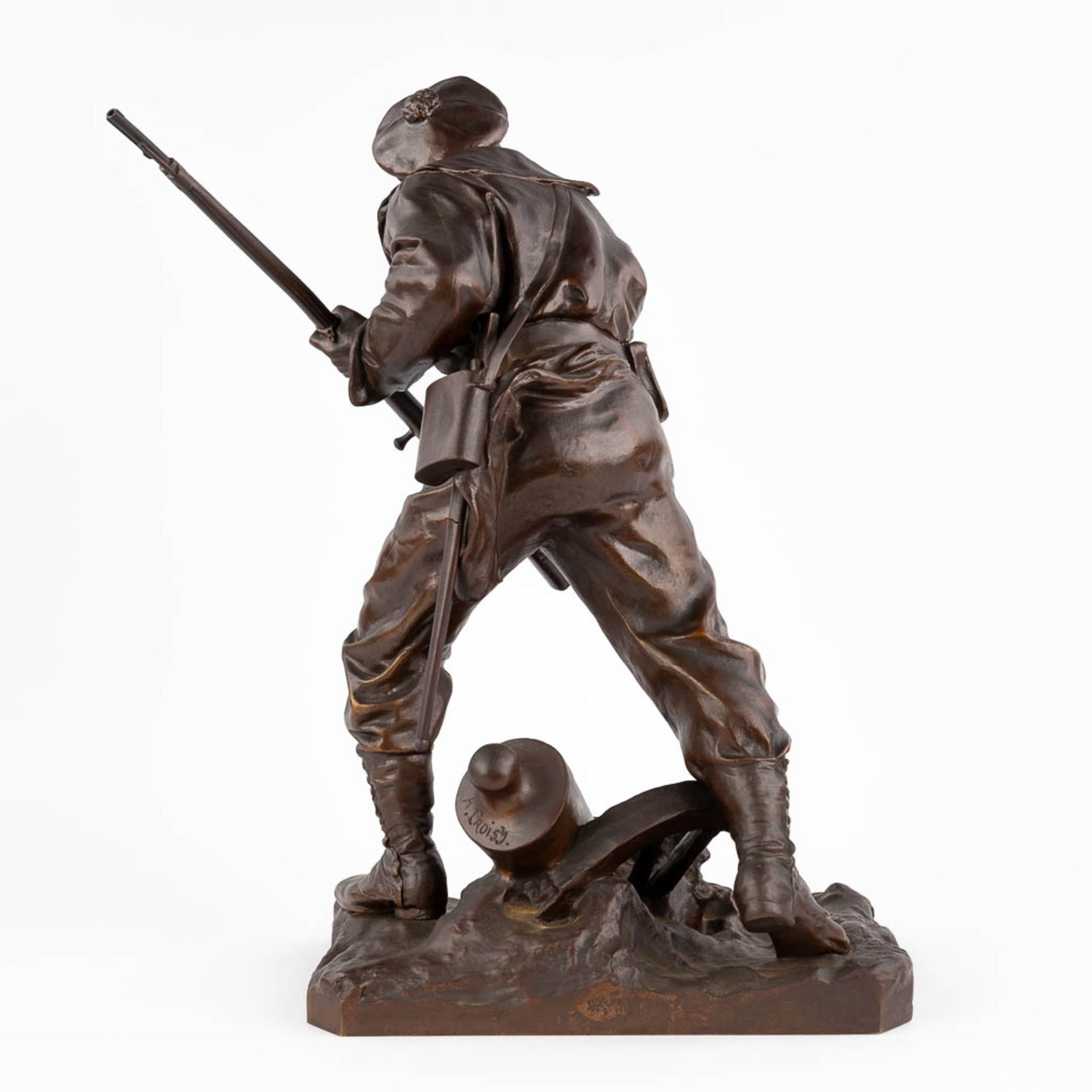 Aristide CROISY (1840-1899) 'Soldier', patinated bronze. 19th C. (L: 22 x W: 30 x H: 49 cm) - Image 5 of 14