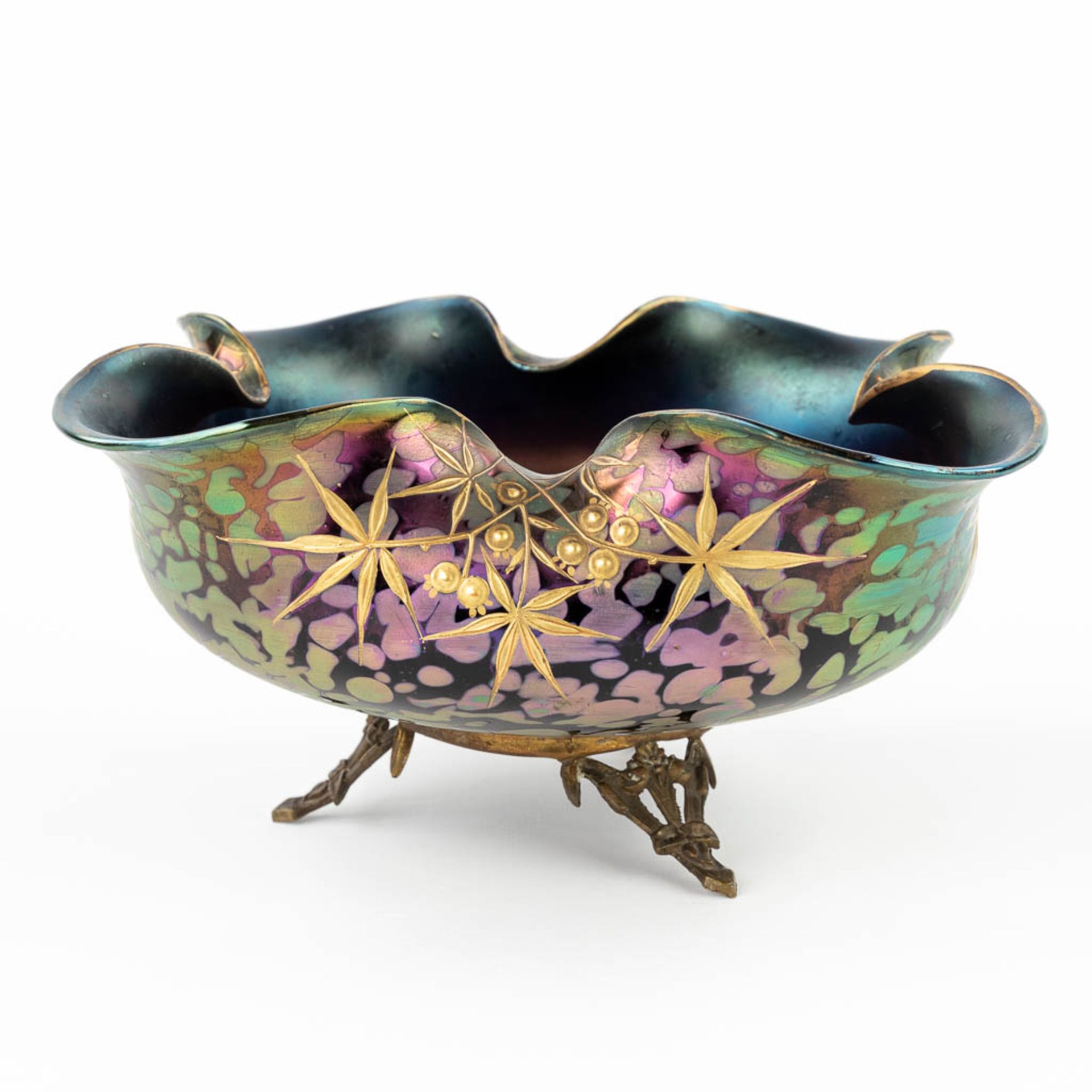A Pâte-de-Verre glass bowl on a bronze base, Art Nouveau. (H: 12 x D: 26,5 cm) - Image 7 of 11