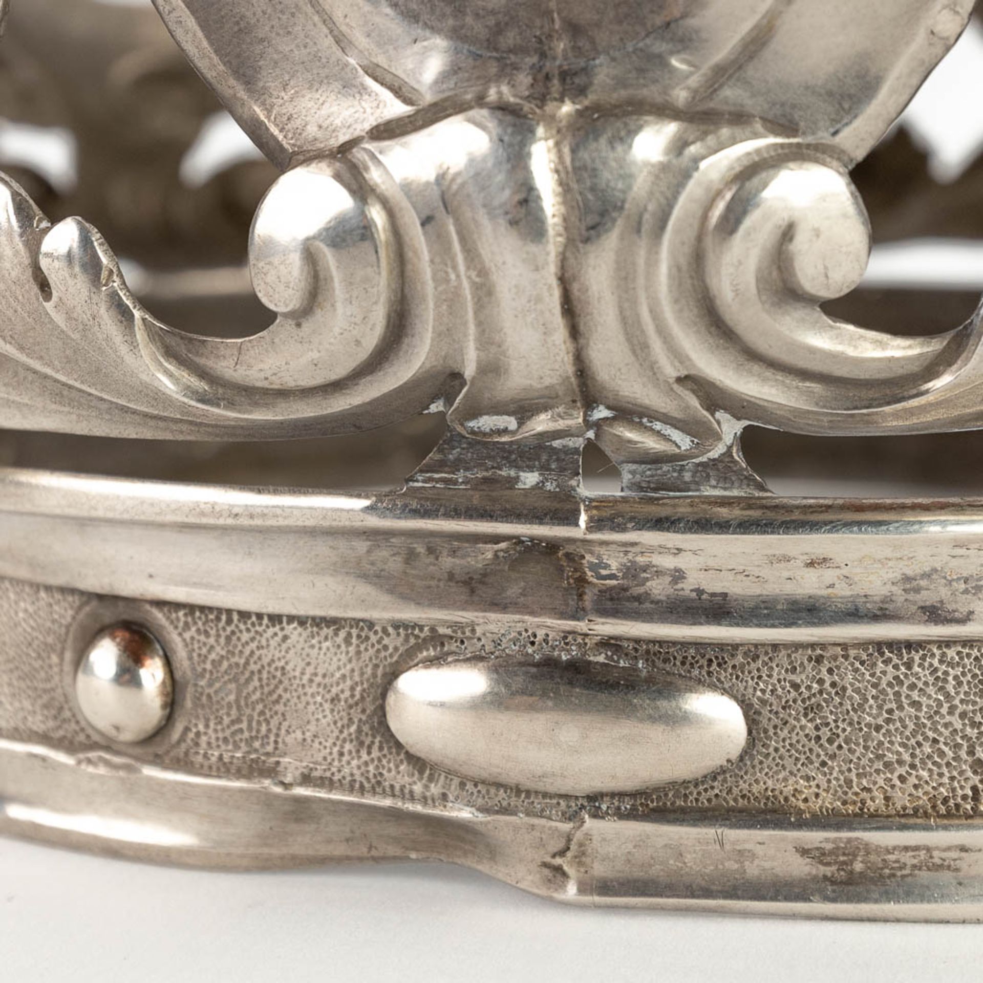 An exceptional crown, silver, Brussels, 1777, 18th C. 592g. (H: 26,5 x D: 11,5 cm) - Image 21 of 21