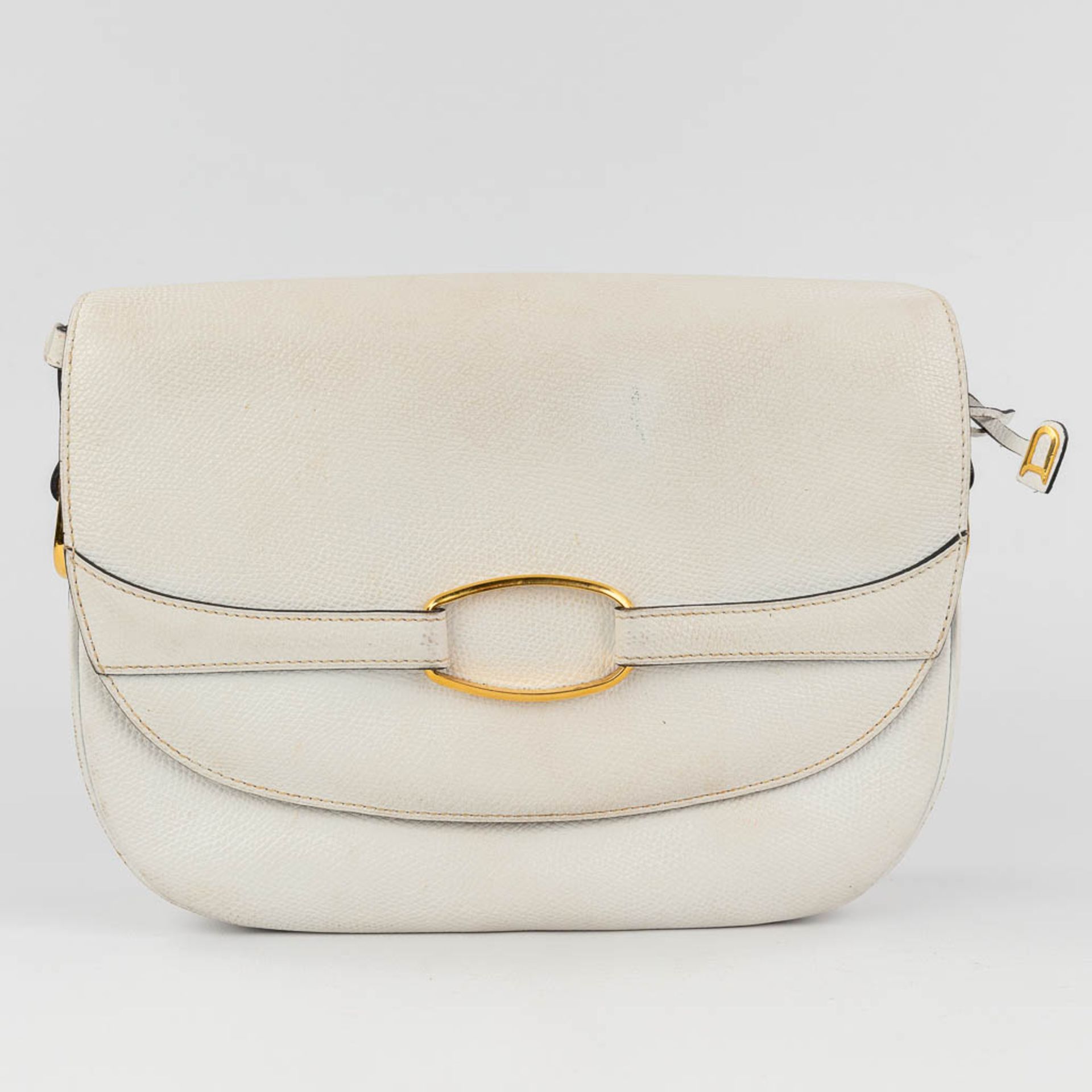 Delvaux, a handbag made of white leather with gold-plated elements. (W: 26 x H: 19 cm) - Bild 4 aus 19