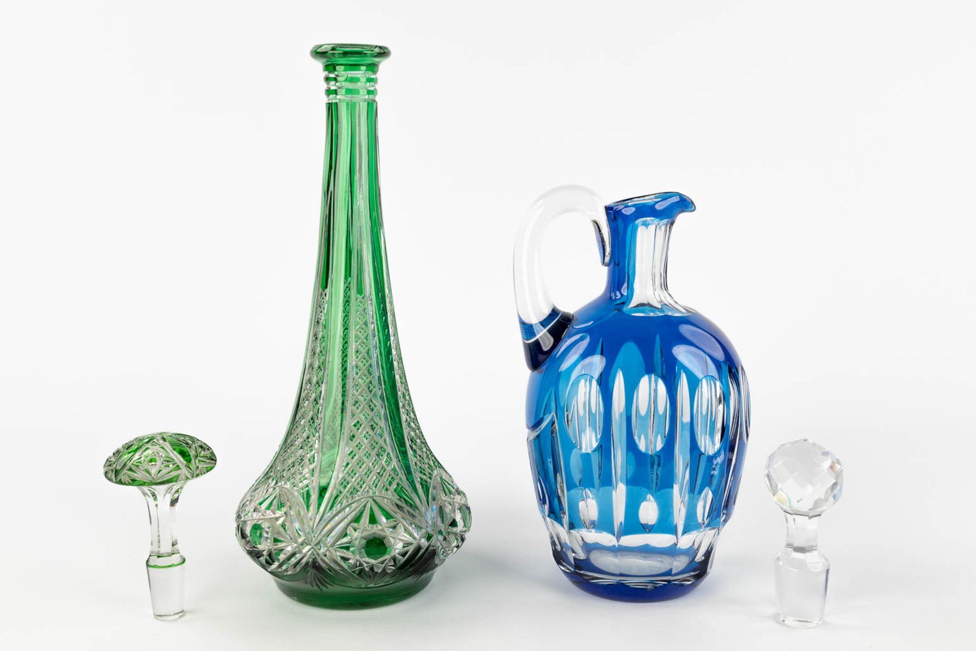 A collection of 5 vases and carafes, Bohemian glass and Val Saint Lambert. (H: 37 x D: 14 cm) - Image 4 of 18