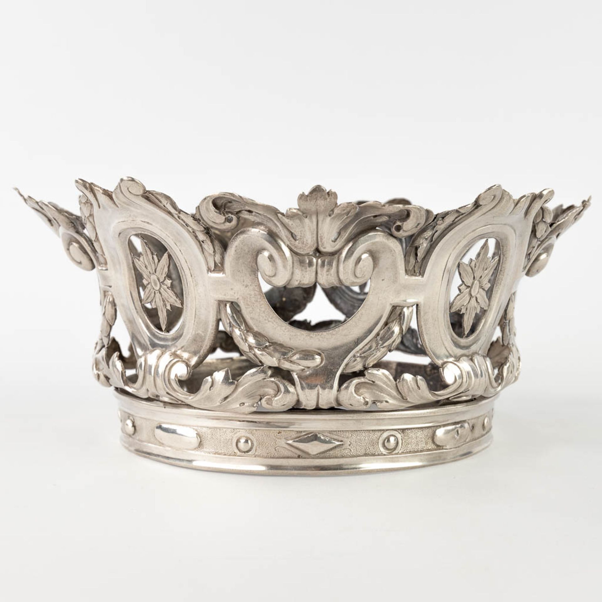 An exceptional crown, silver, Brussels, 1777, 18th C. 592g. (H: 26,5 x D: 11,5 cm) - Image 3 of 21