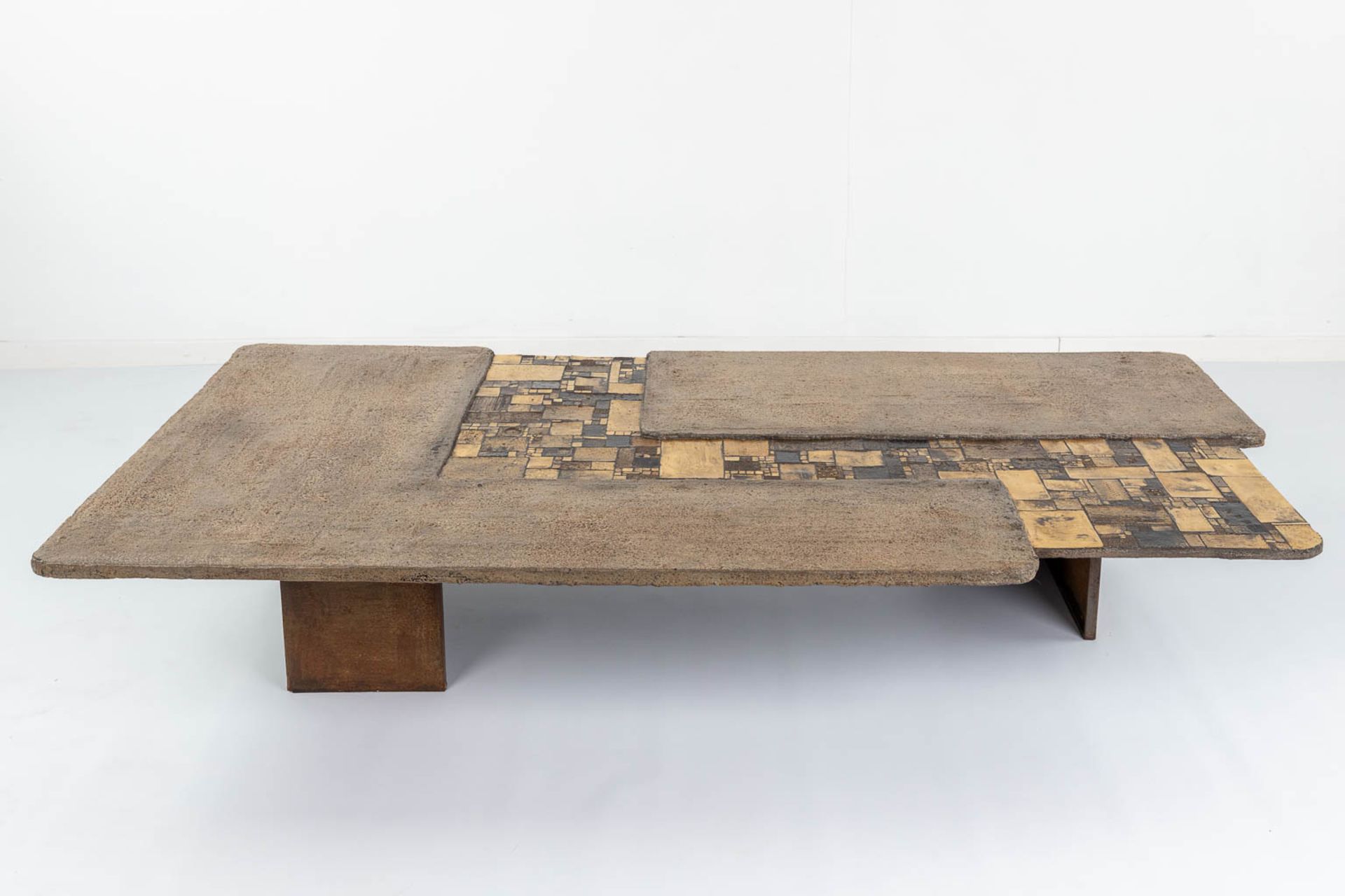 Pia MANU (XX) 'Coffee Table' gold glaze tiles and ceramics. Circa 1960. (L: 86 x W: 175 x H: 32 cm) - Image 9 of 19