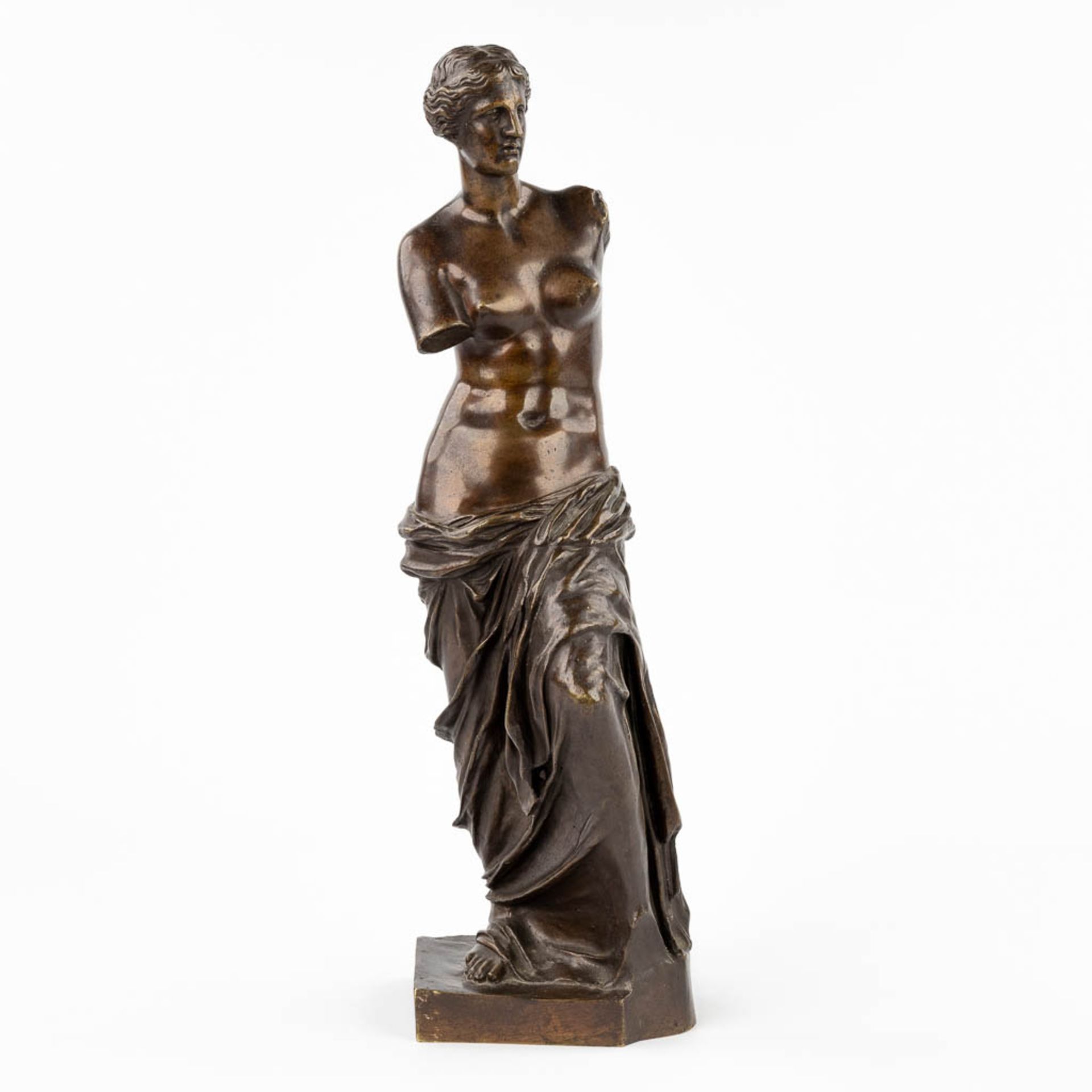 'Venus of Milo' a figurine, patinated bronze. (L: 13 x W: 13 x H: 43 cm)