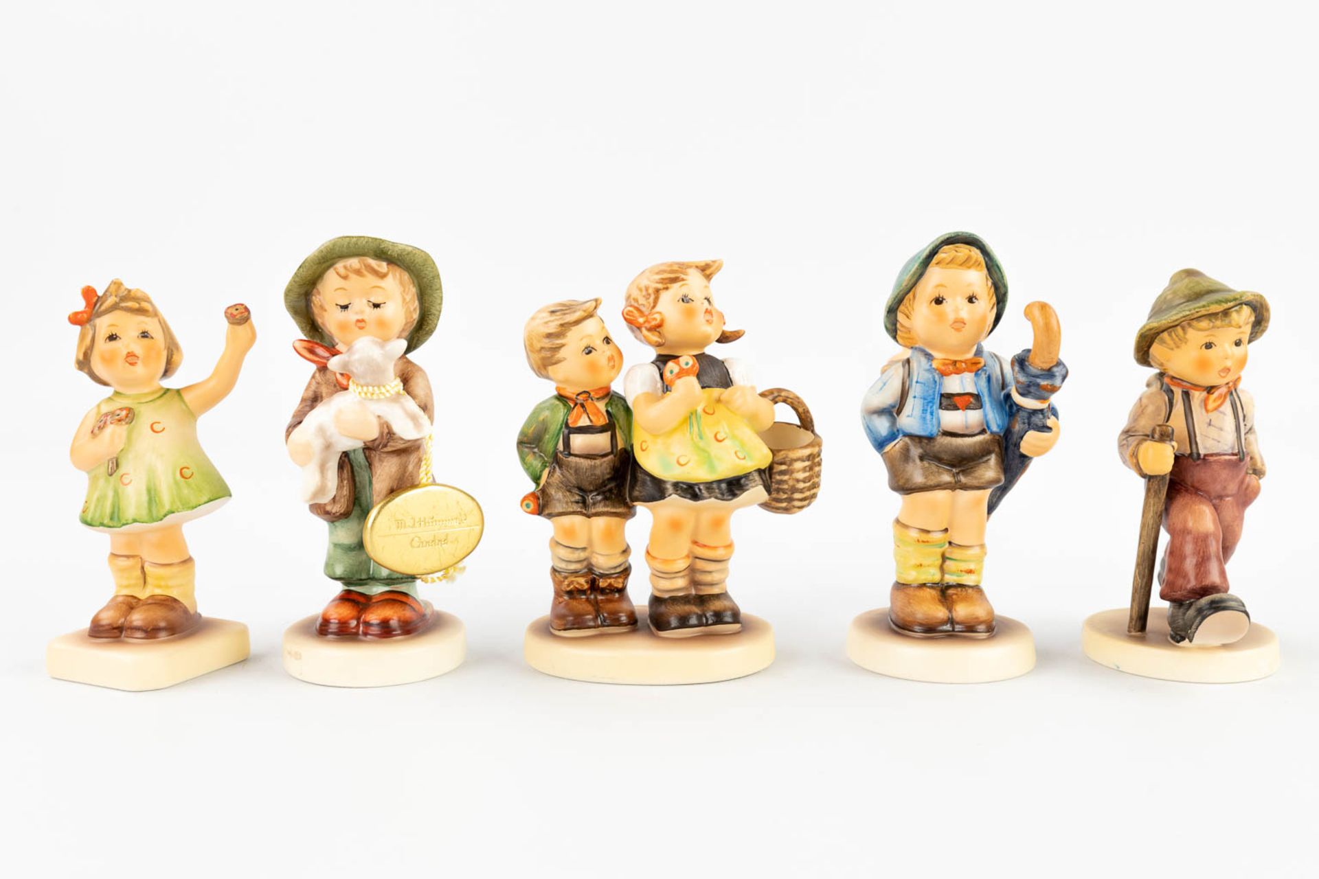 Hummel, a collection of 10 figurines in the original boxes. (H: 13 cm) - Image 9 of 20