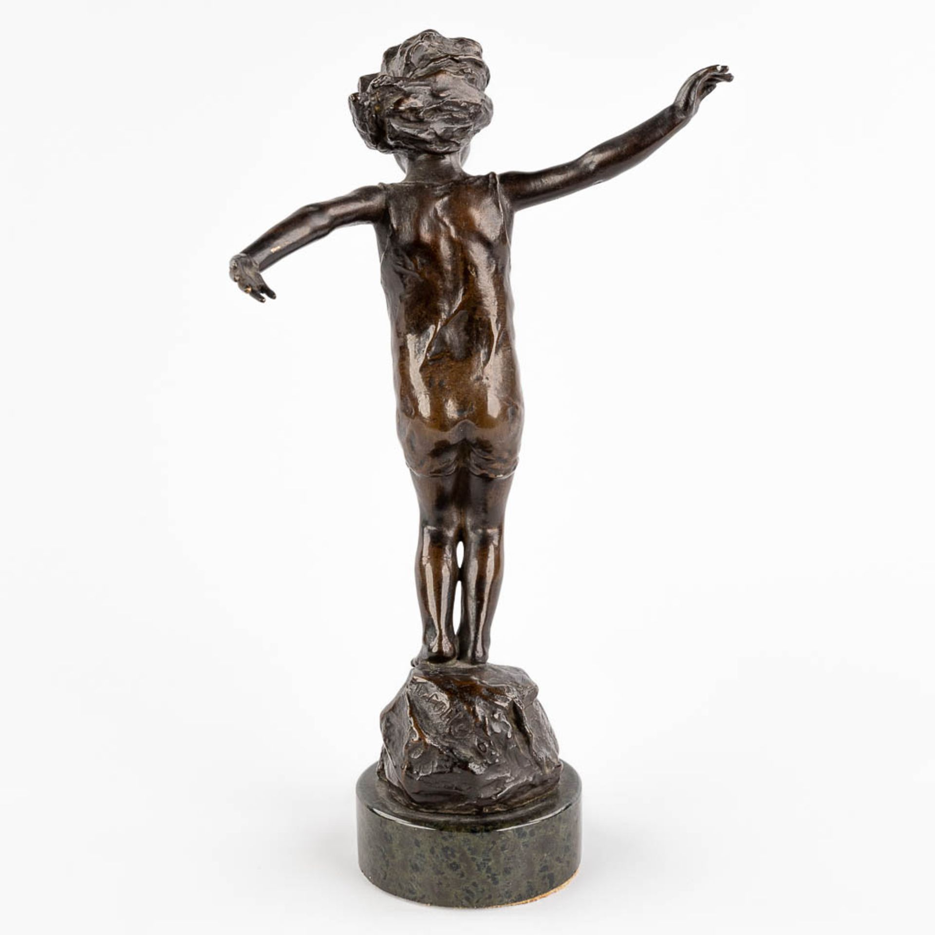 W. FULLER (XIX-XX) 'Baigneuse' patinated bronze on a green marble stand. (W: 17 x H: 29,5 cm) - Image 5 of 11