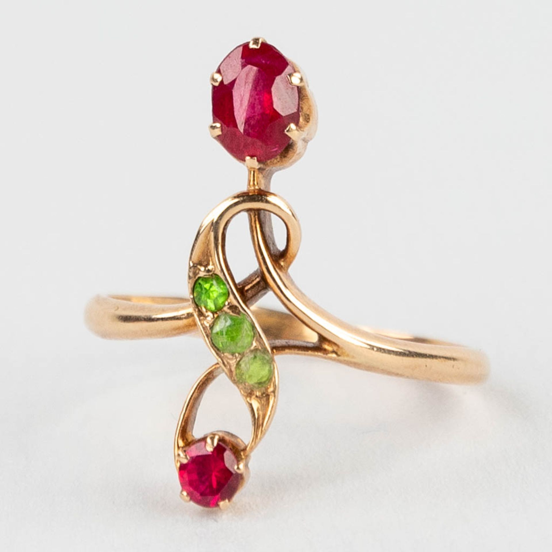 A yellow gold ring, decorated with semi- or precious stones stones. Art Nouveau style. 2,12g. size: - Image 8 of 13