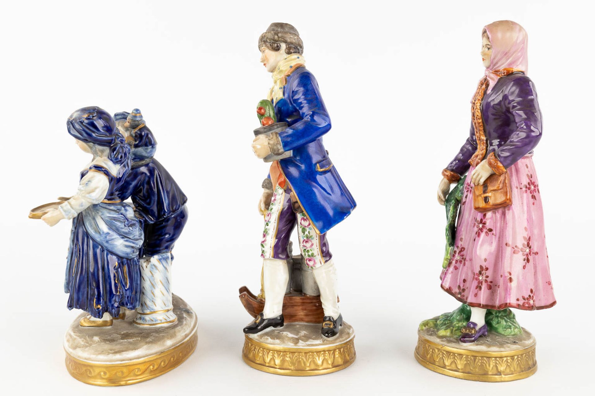 An collection of porcelain figurines. Marks by Volkstedt, Capodimonte. (H: 23 cm) - Image 16 of 20