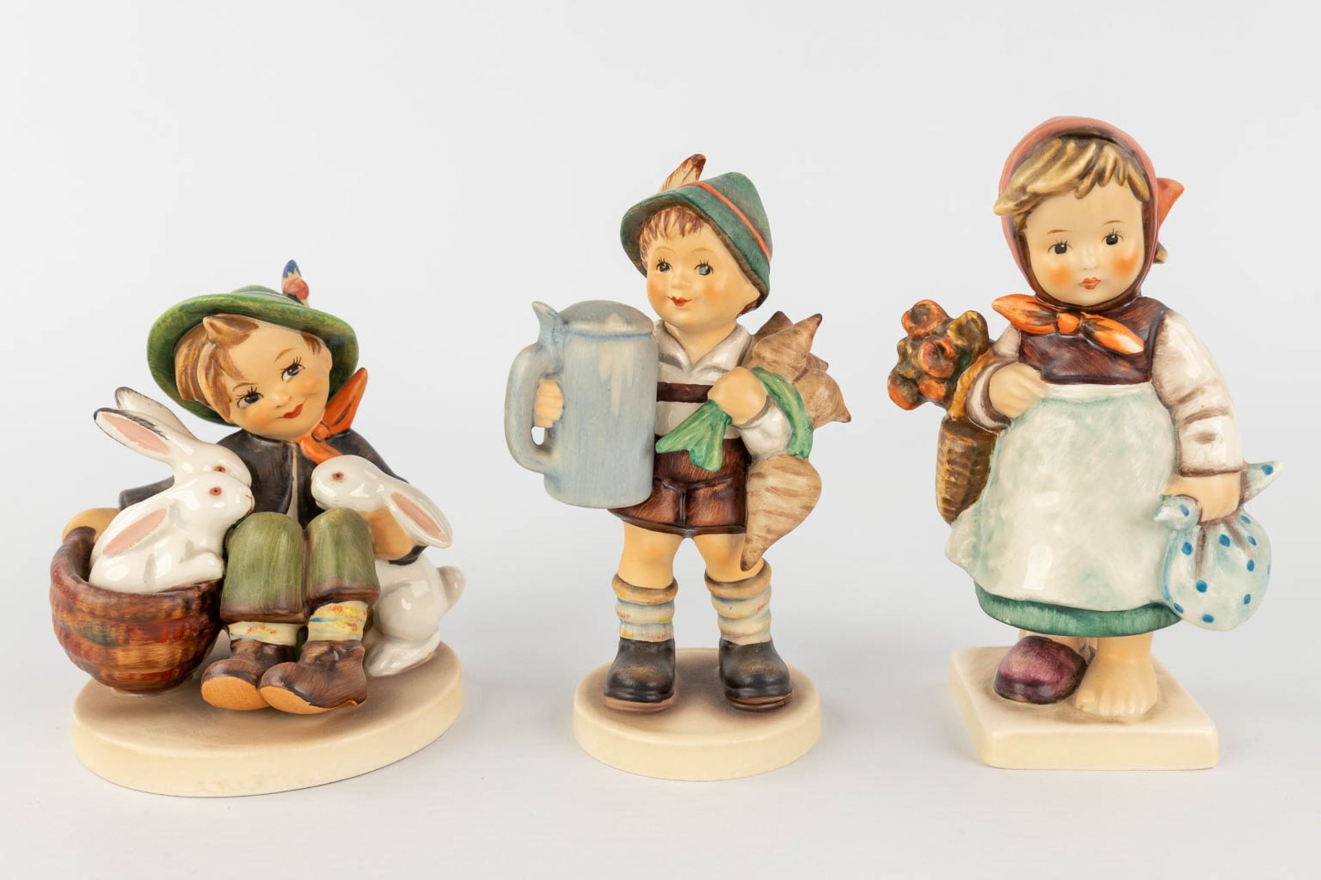 Hummel, a collection of 10 figurines. (H: 14,5 cm) - Image 3 of 11