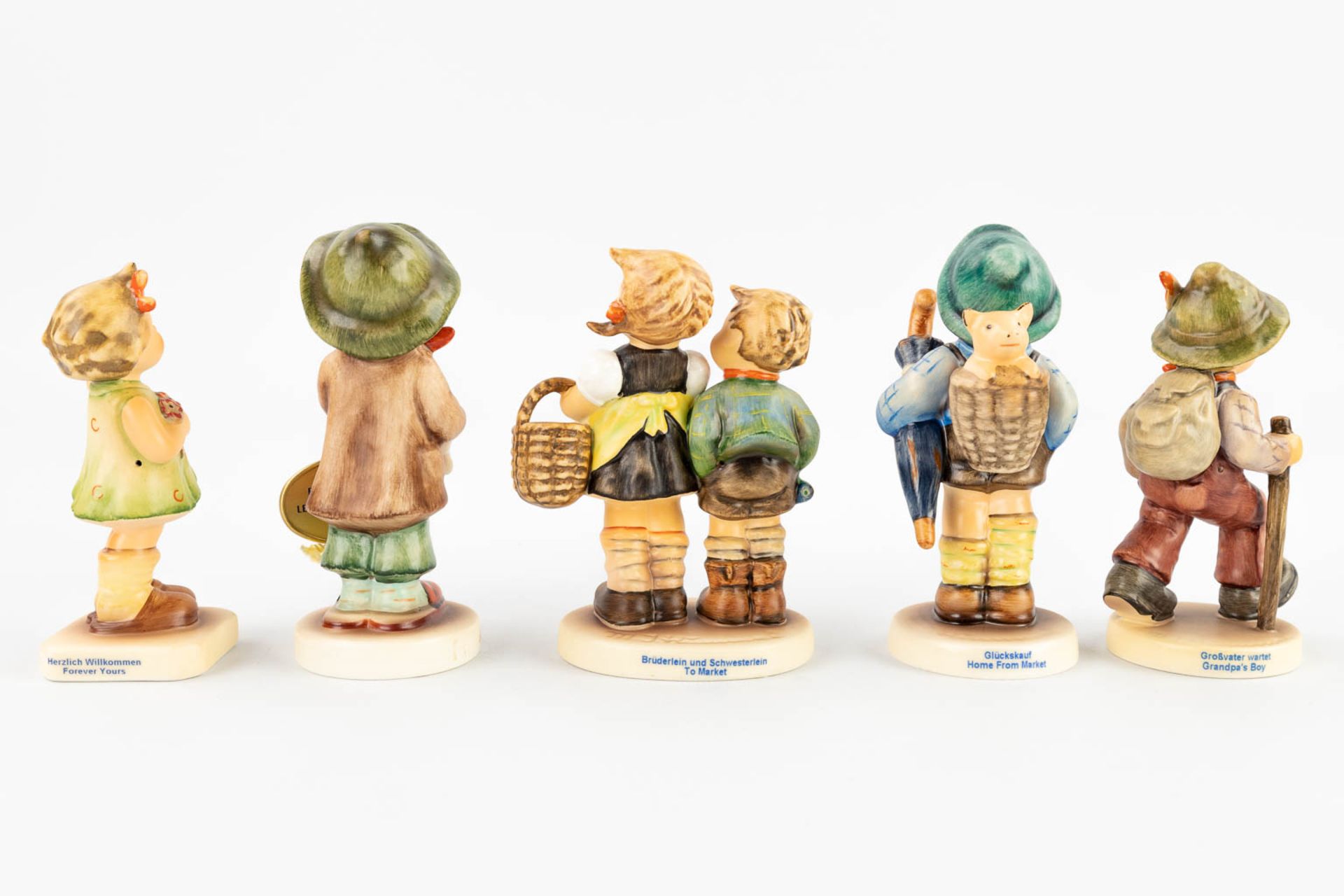 Hummel, a collection of 10 figurines in the original boxes. (H: 13 cm) - Image 10 of 20
