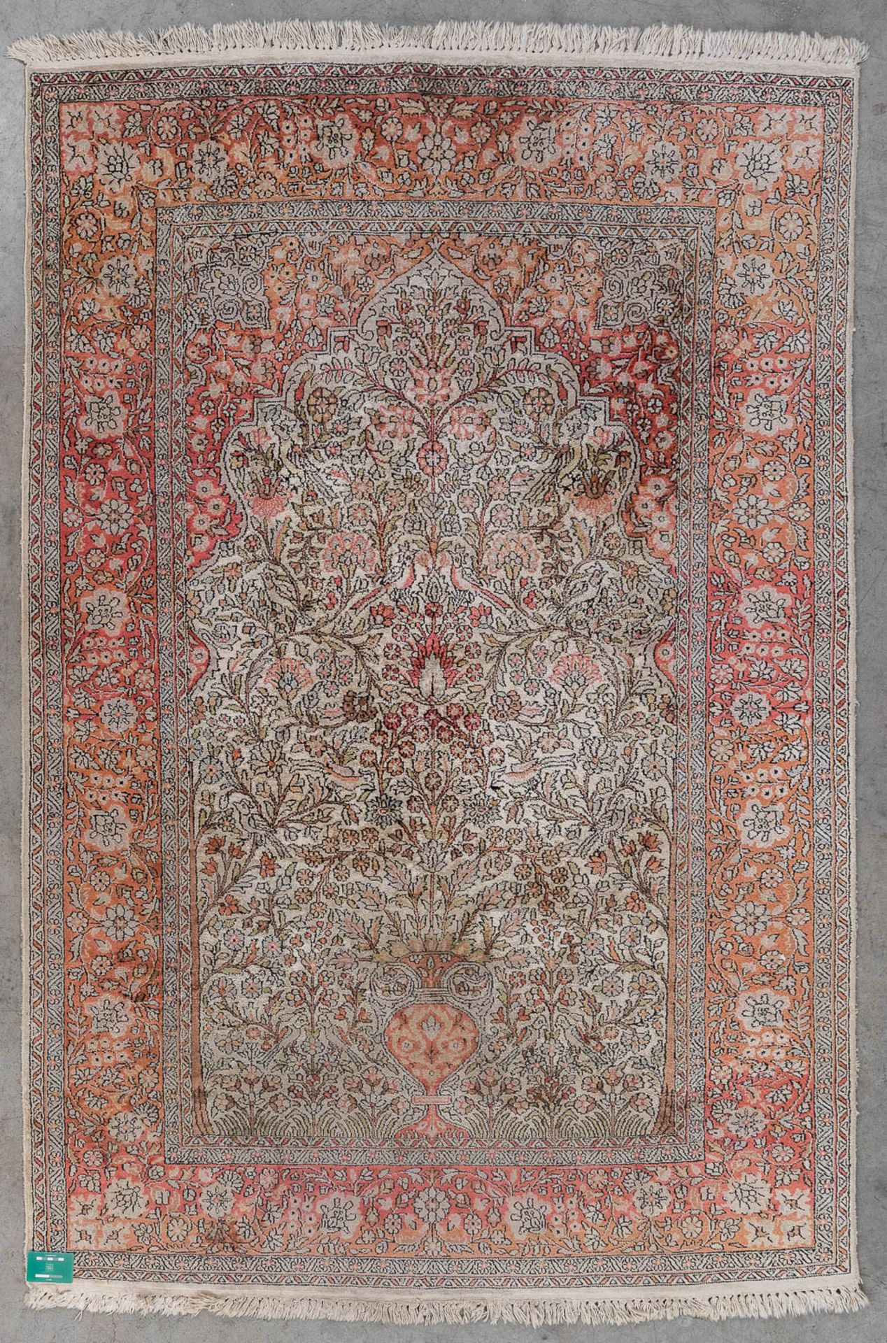 An Oriental hand-made carpet. Flower Vase, Kashan. (L: 223 x W: 146 cm) - Image 2 of 6