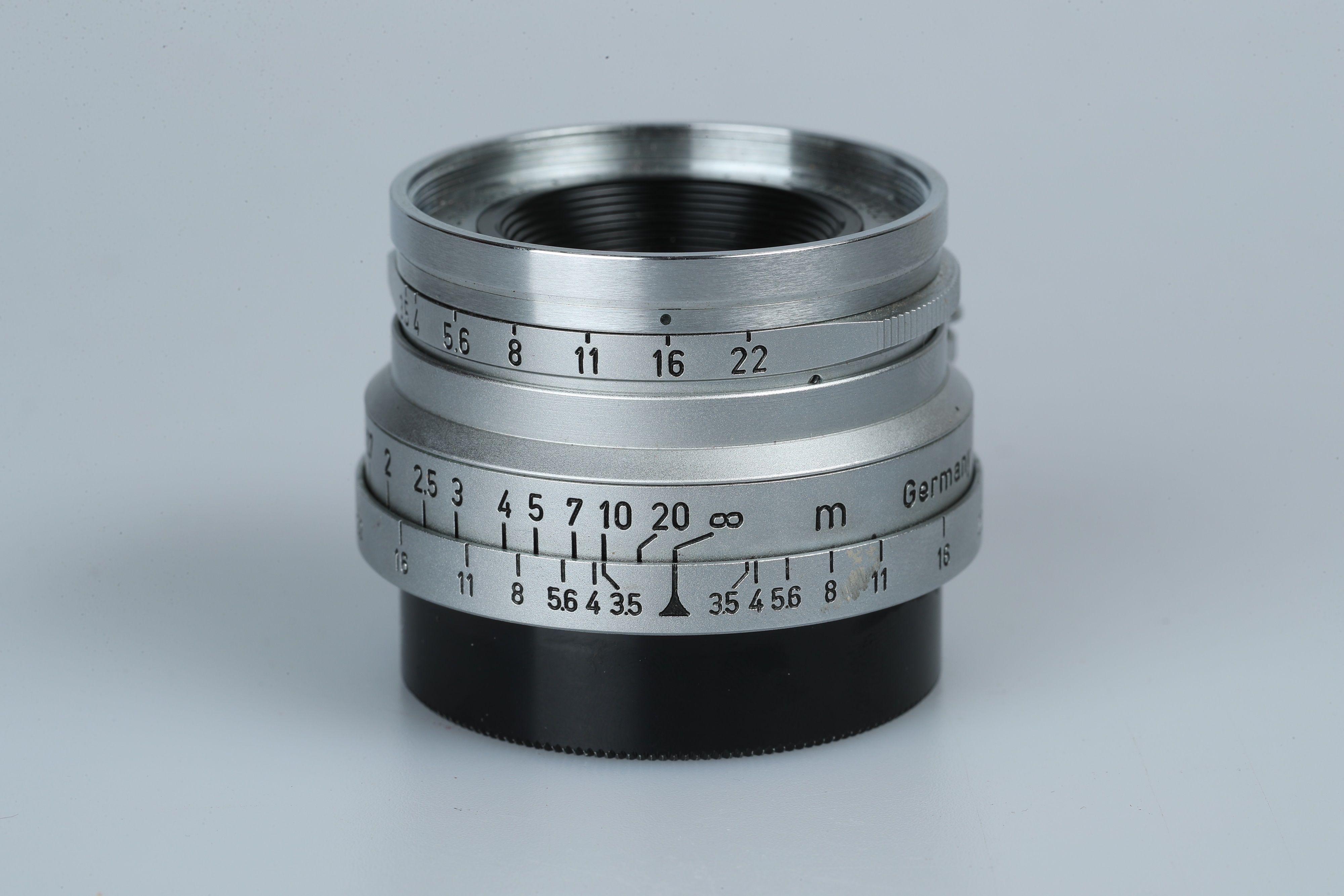 A Leitz Summaron f/3.5 35mm Lens,