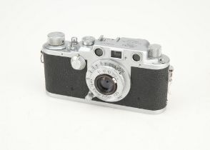 A Leica IIIc 35mm Rangefinder Camera,