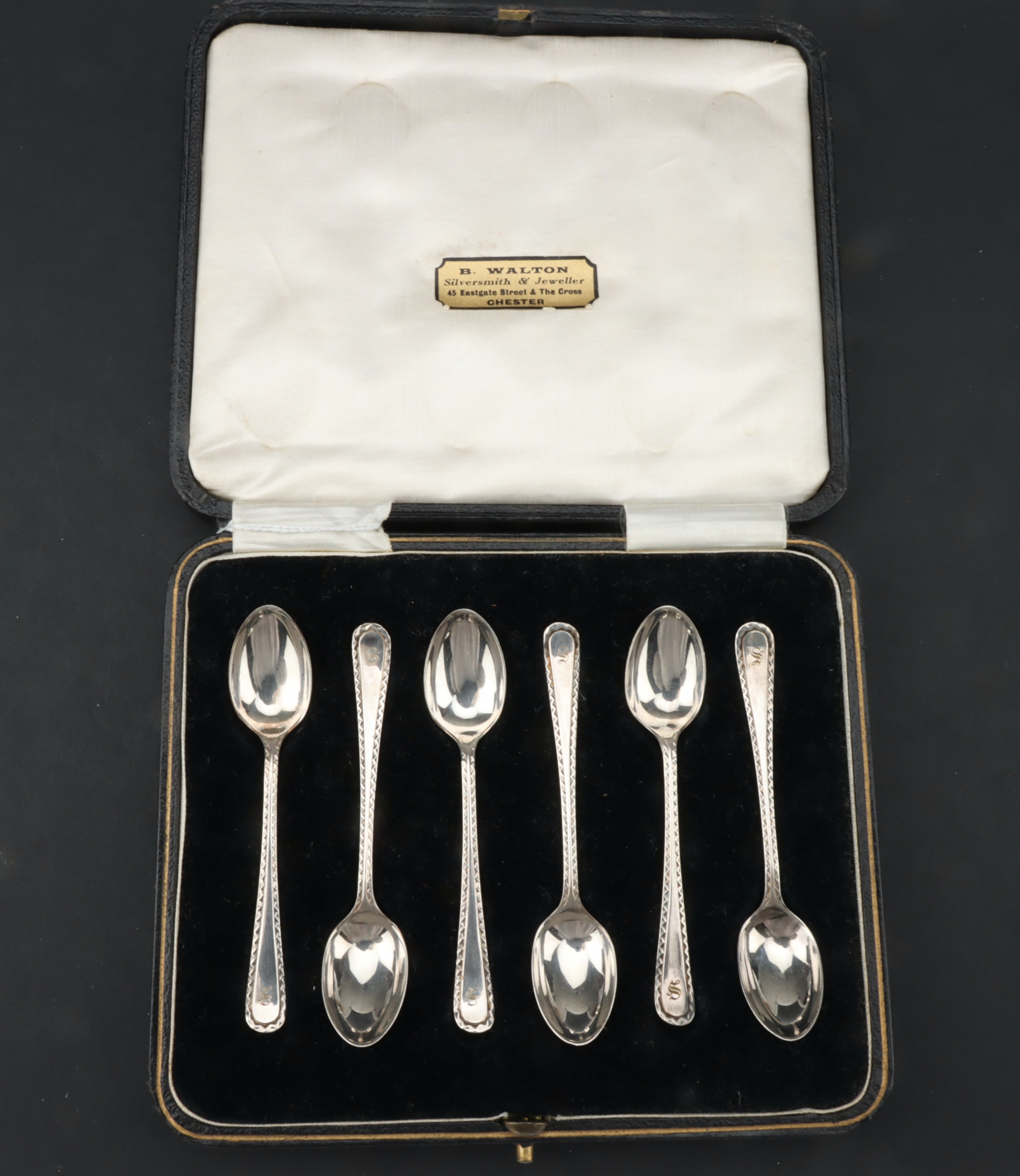 A Cased Set of George VI Silver Rats Tail Tea Spoons and Tongs,