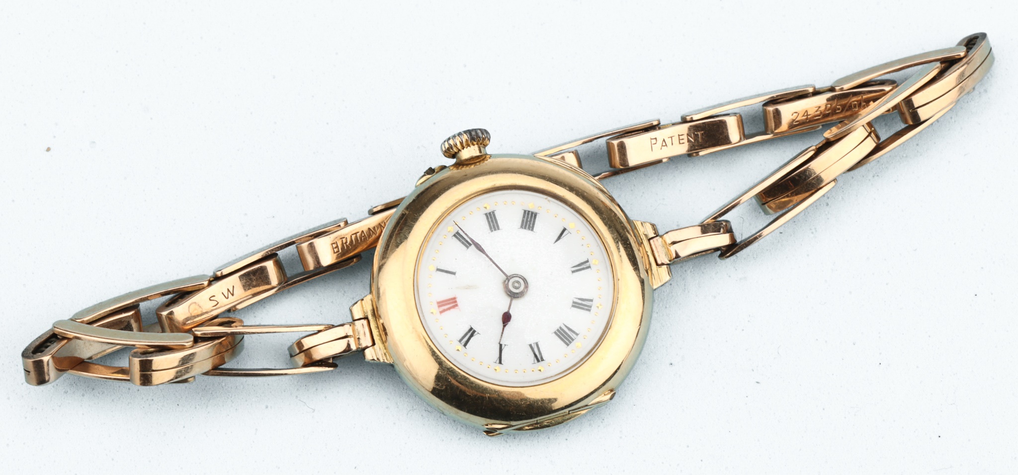 A 15 ct Gold Trench Watch,