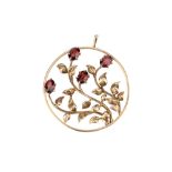 A 9 ct Gold and Garnet Set Pendant,