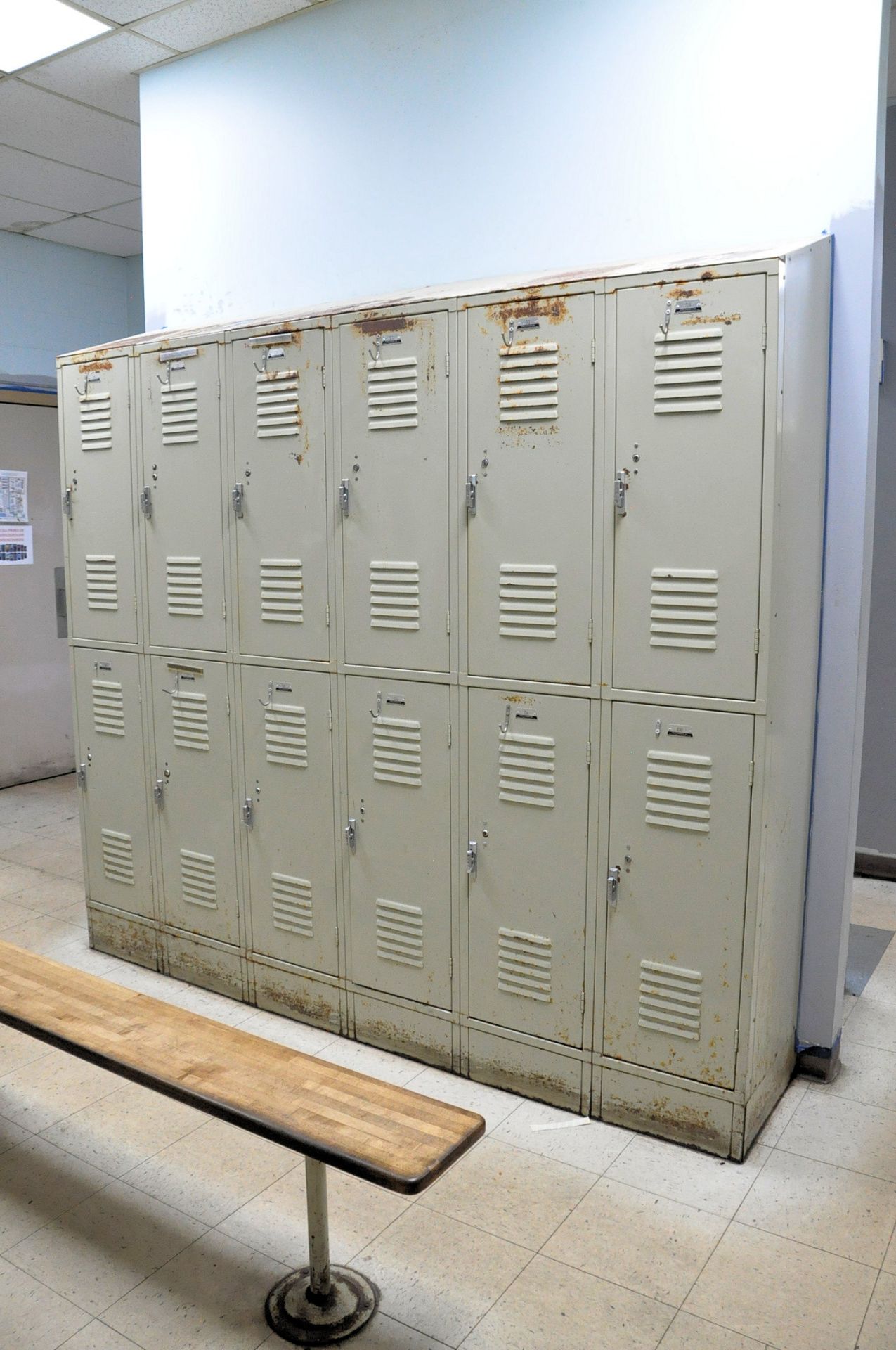 Lot-Lockers in Men's Room, (Front Entrance) - Image 9 of 9