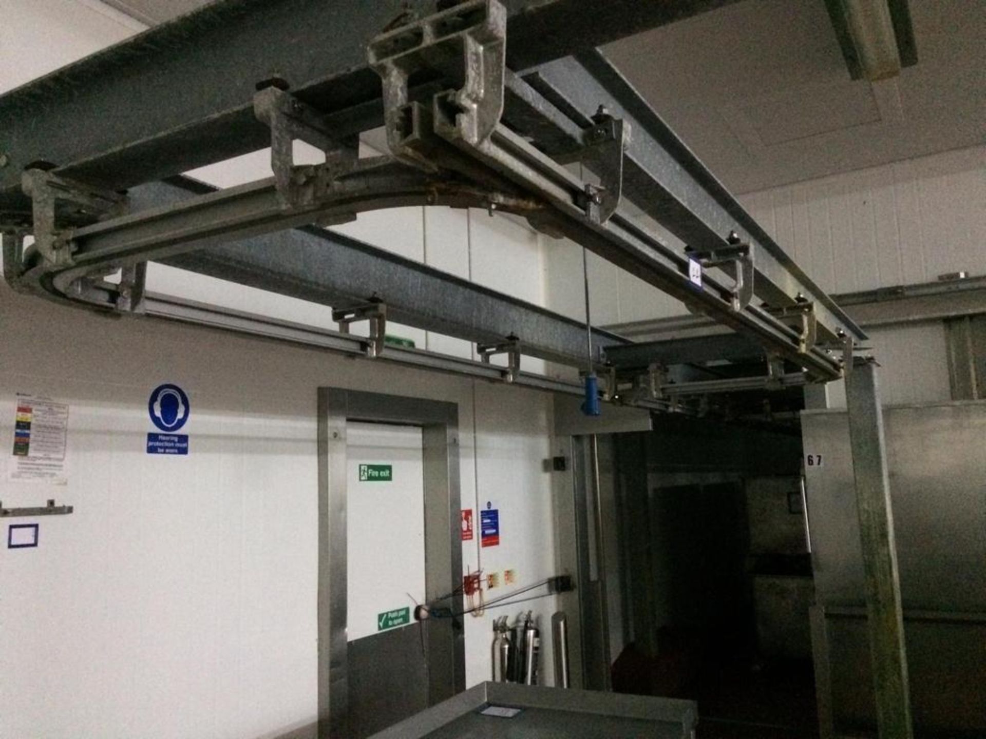 BI RAIL HANGING SYSTEM.