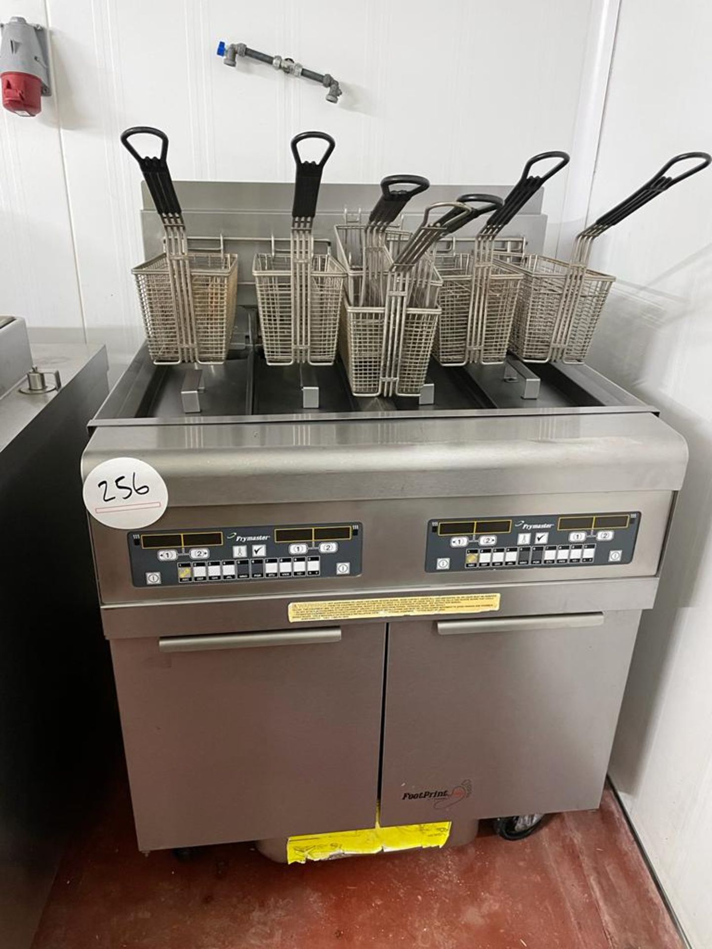 FRYMASTER DEEP FAT FRYER. - Image 2 of 3