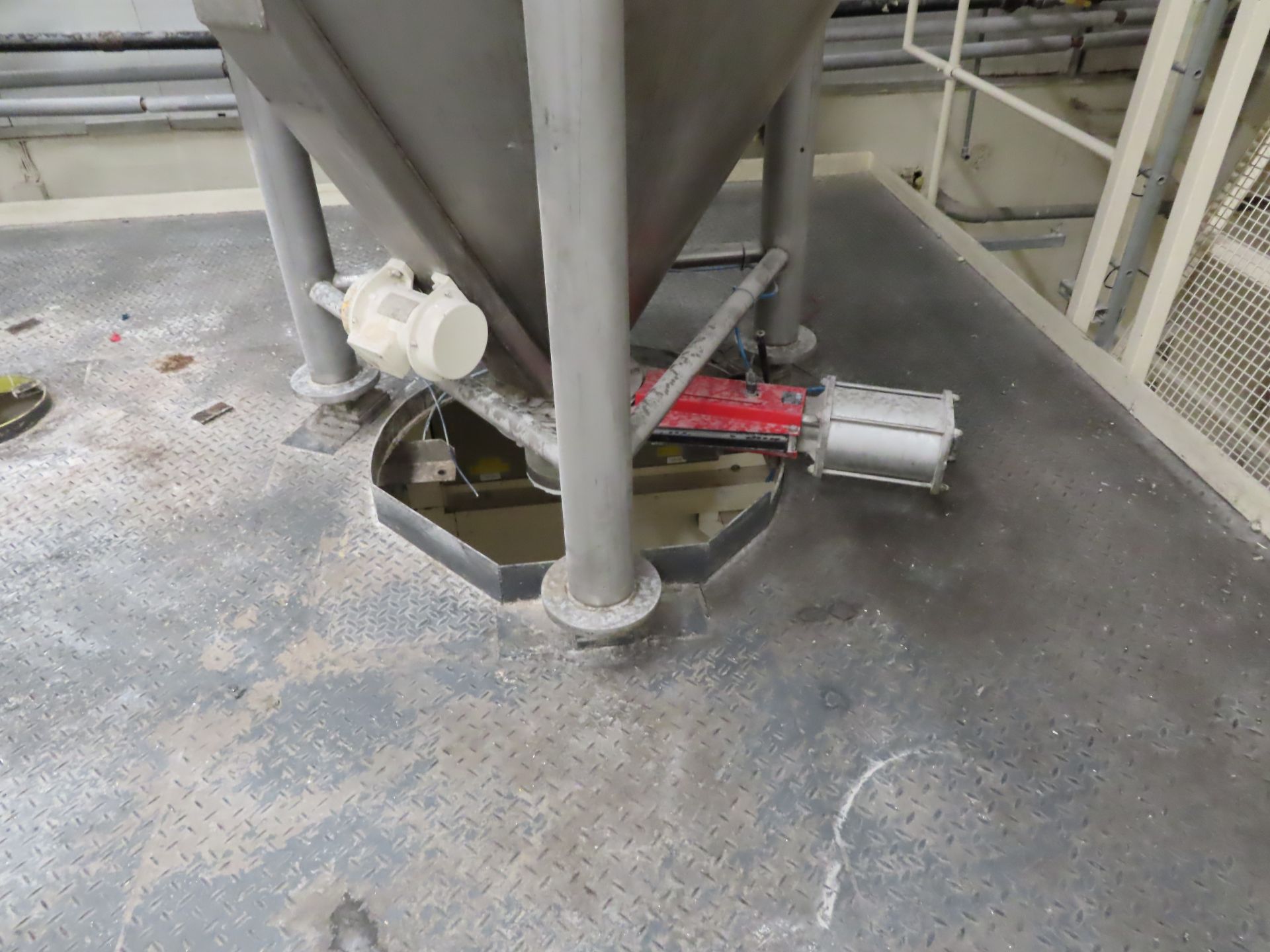 BRABY SILO DELIVERY SYSTEM. - Image 3 of 6