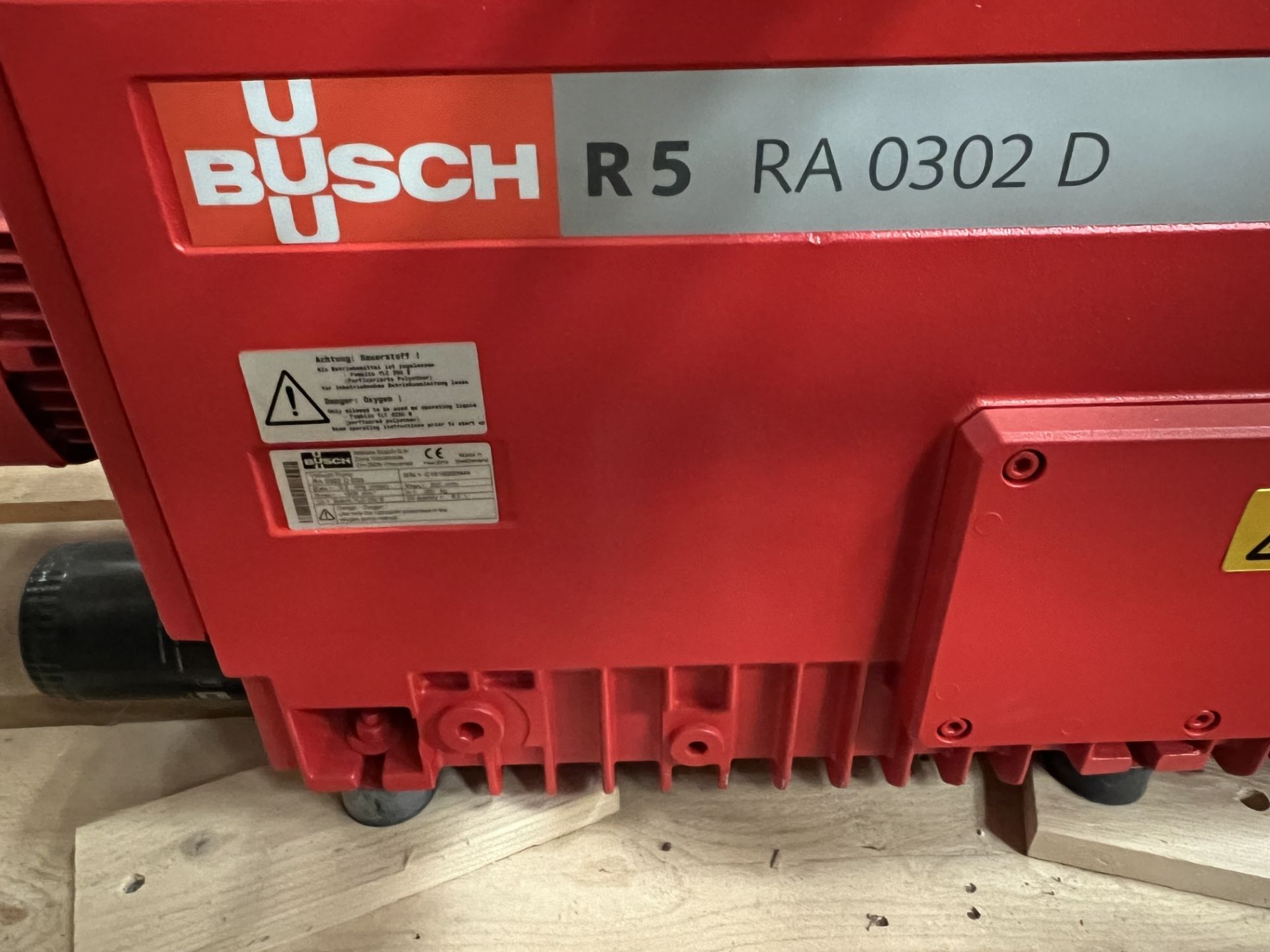 BUSCH RAO302D VACUUM PUMP. *** STILL CRATED *** - Image 3 of 6