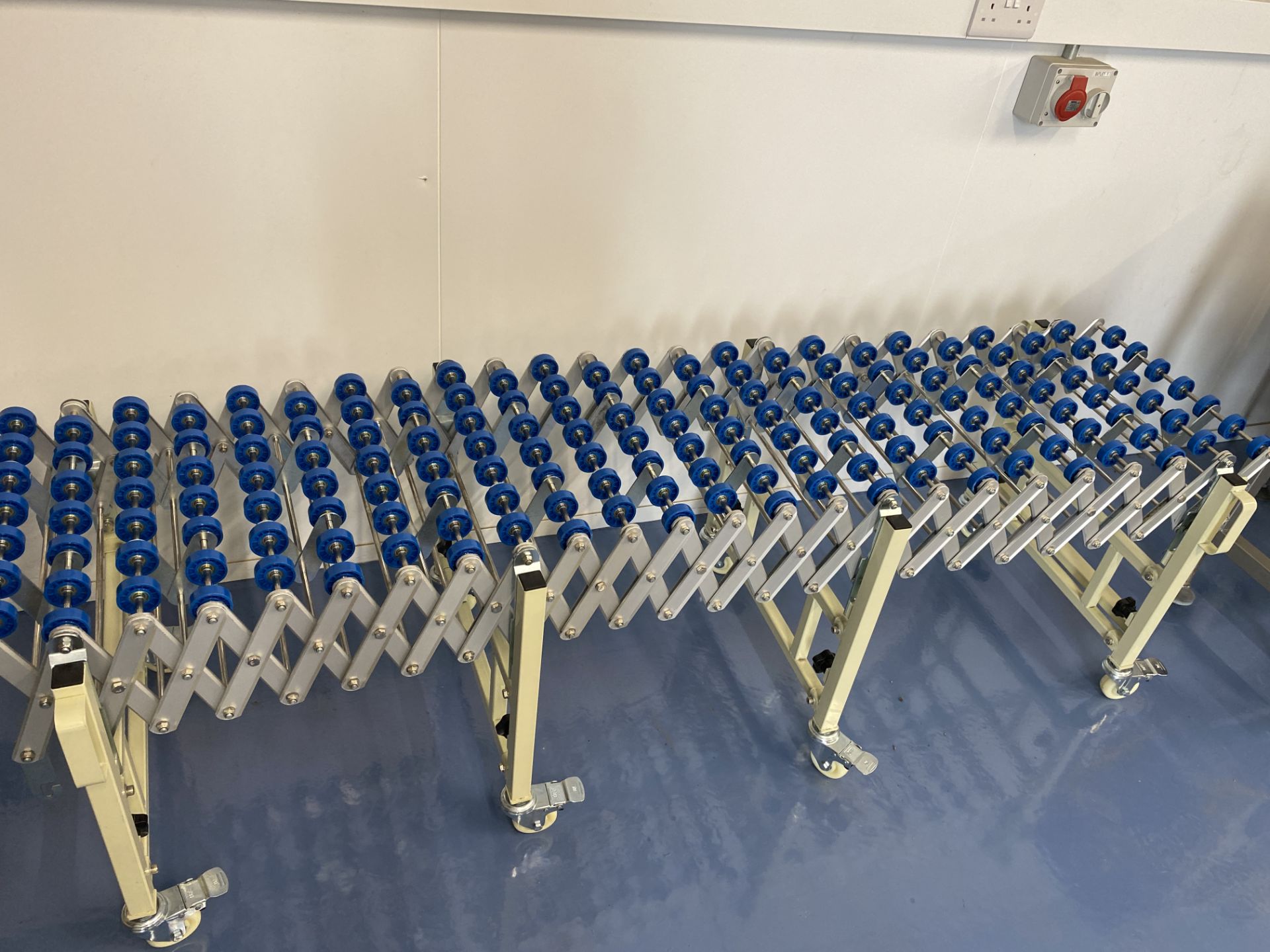 3M EXTENDABLE CONVEYOR. - Image 5 of 5