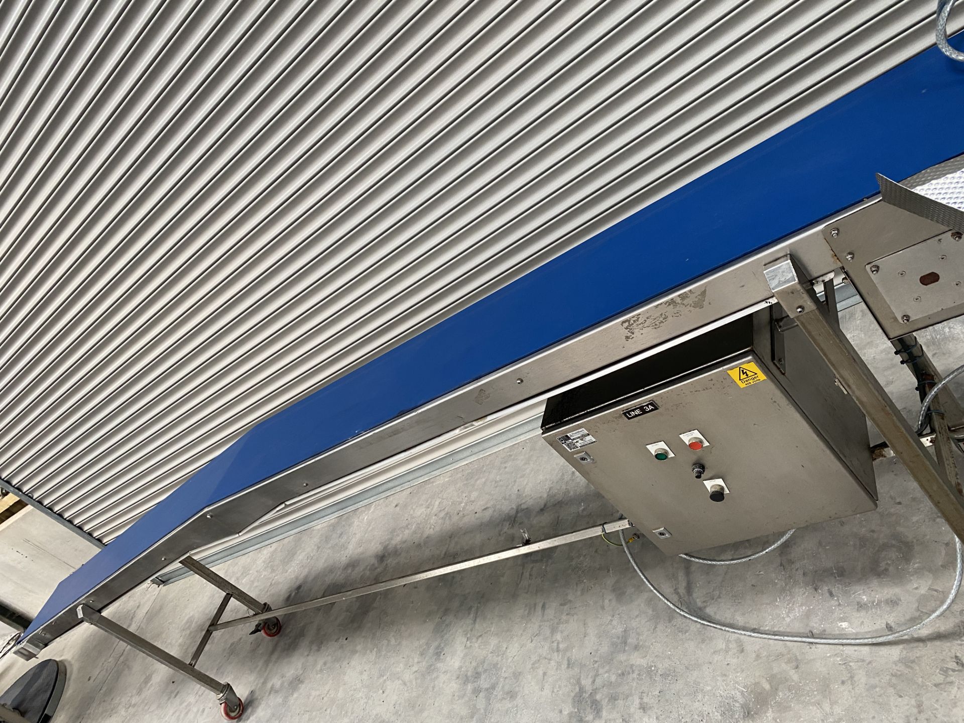 4 M CONVEYOR. - Image 2 of 3