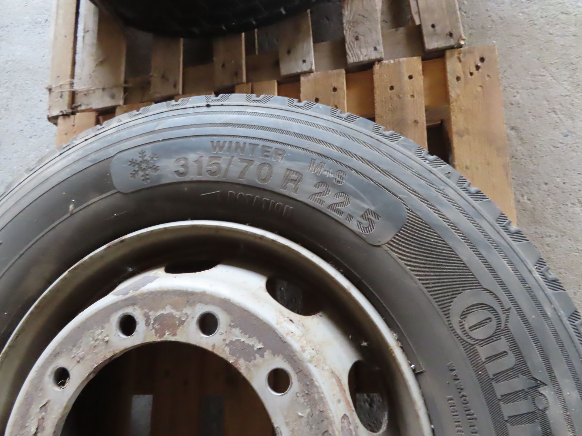 CONTINENTAL HDW2 TYRE AND WHEEL. - Image 2 of 3